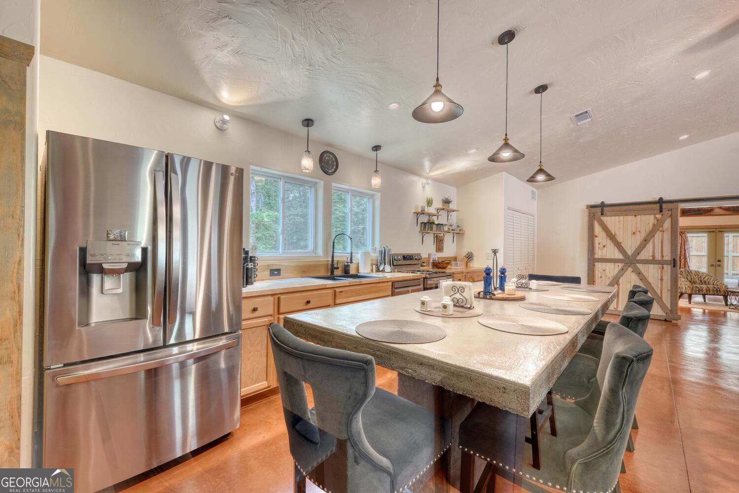 1529 Cedar View Property Photo 16