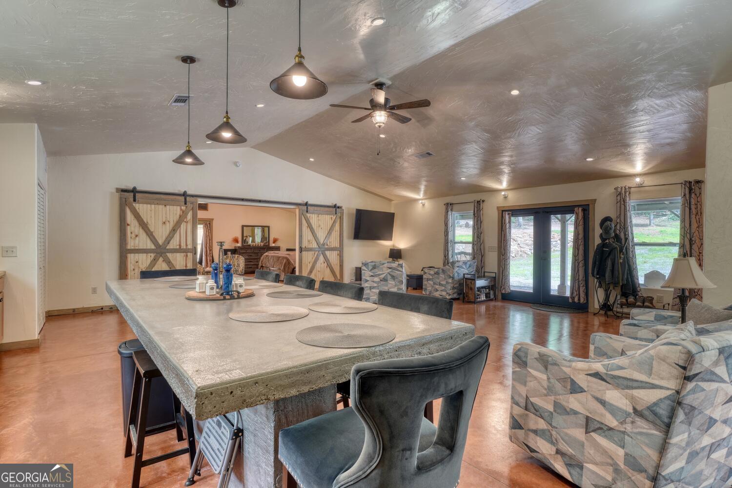 1529 Cedar View Property Photo 18