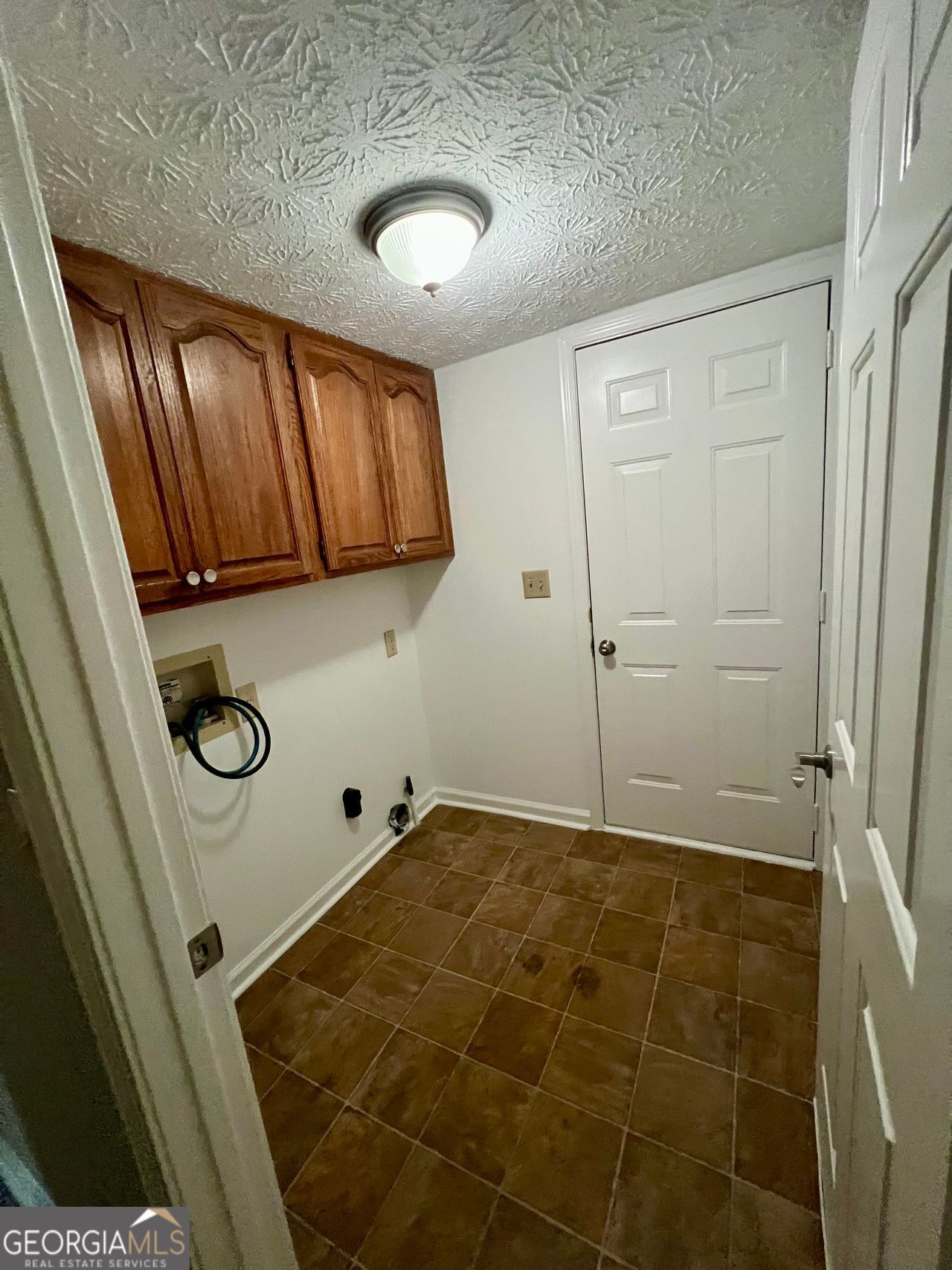 4519 High Grove Property Photo 13