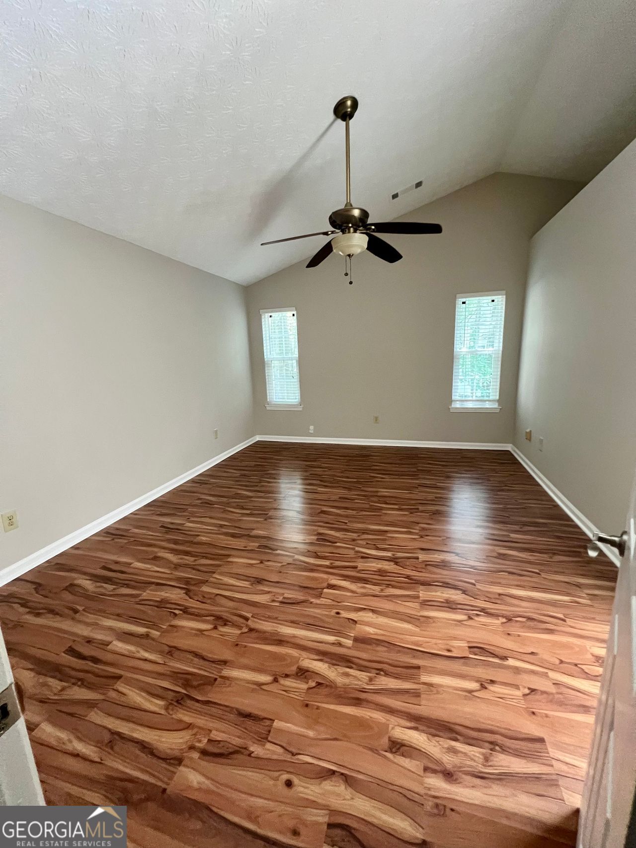 4519 High Grove Property Photo 14