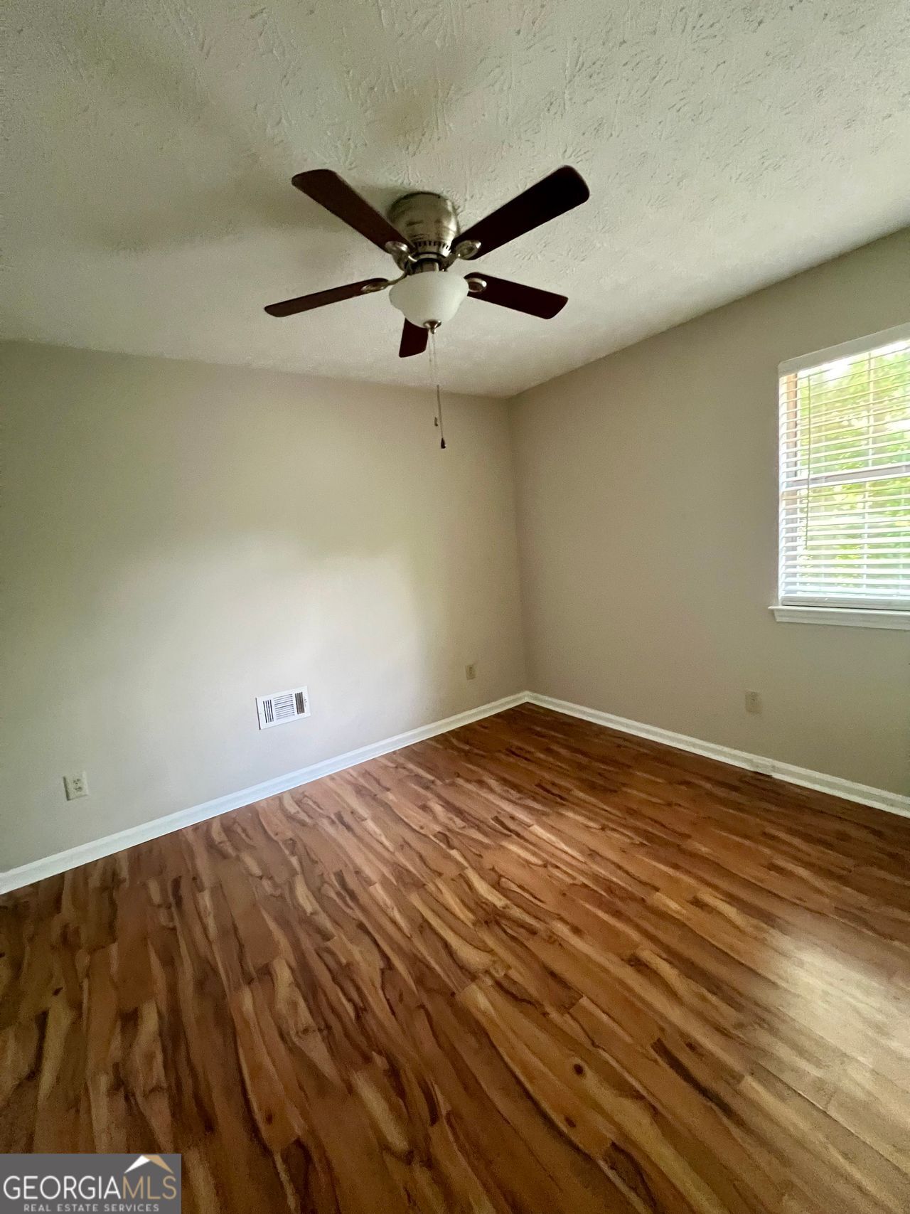 4519 High Grove Property Photo 19