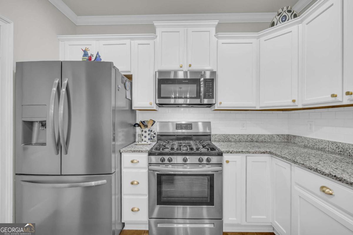 180 Elliot Circle Property Photo 18
