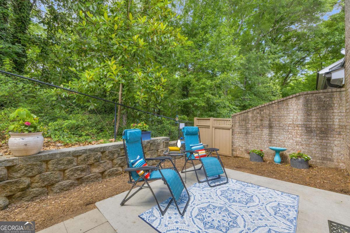 180 Elliot Circle Property Photo 22