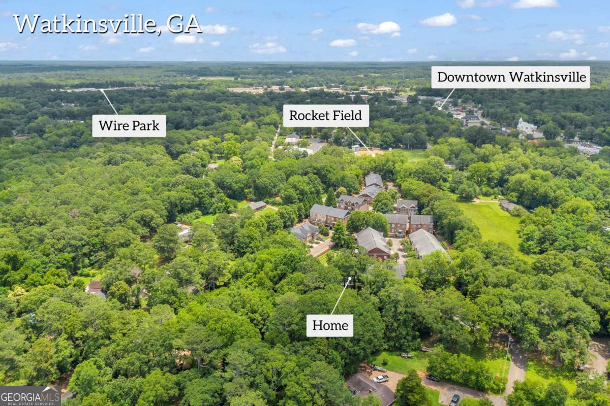 180 Elliot Circle Property Photo 47