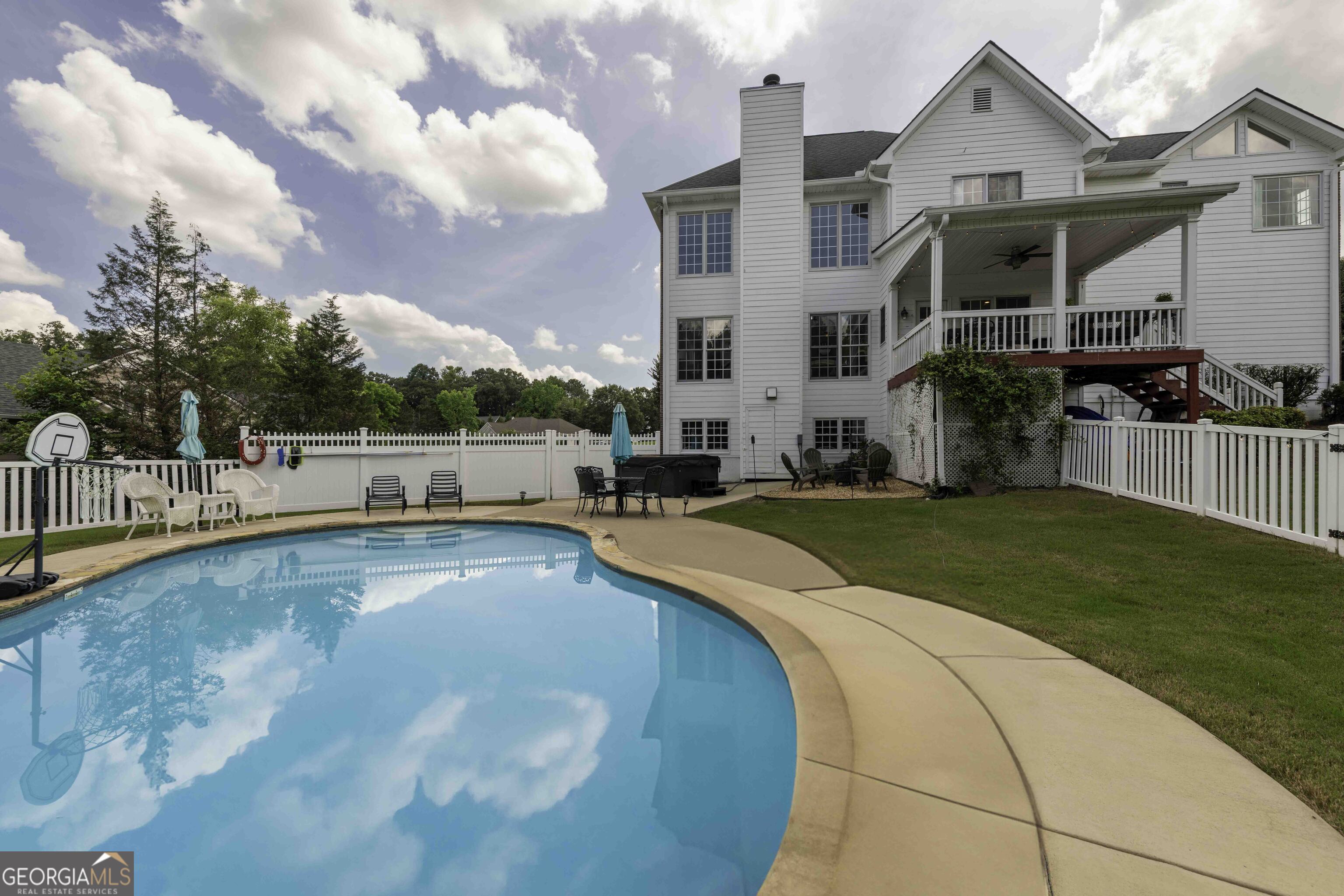 481 Fields Ferry Drive Ne Property Photo 1
