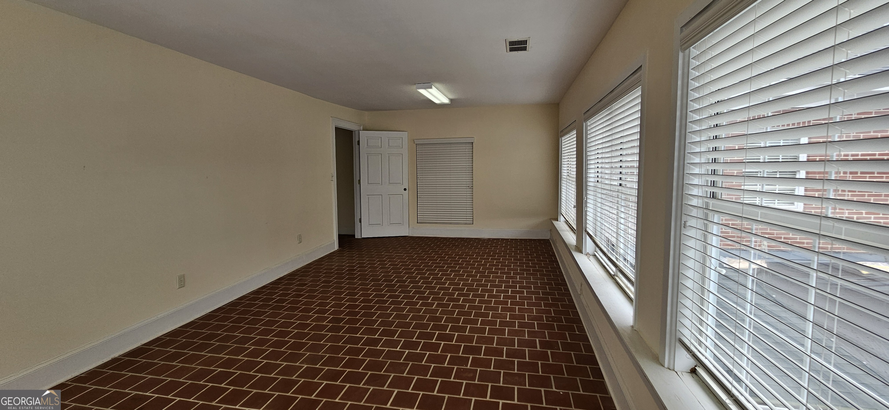 329 Atlanta Highway Se Property Photo 14