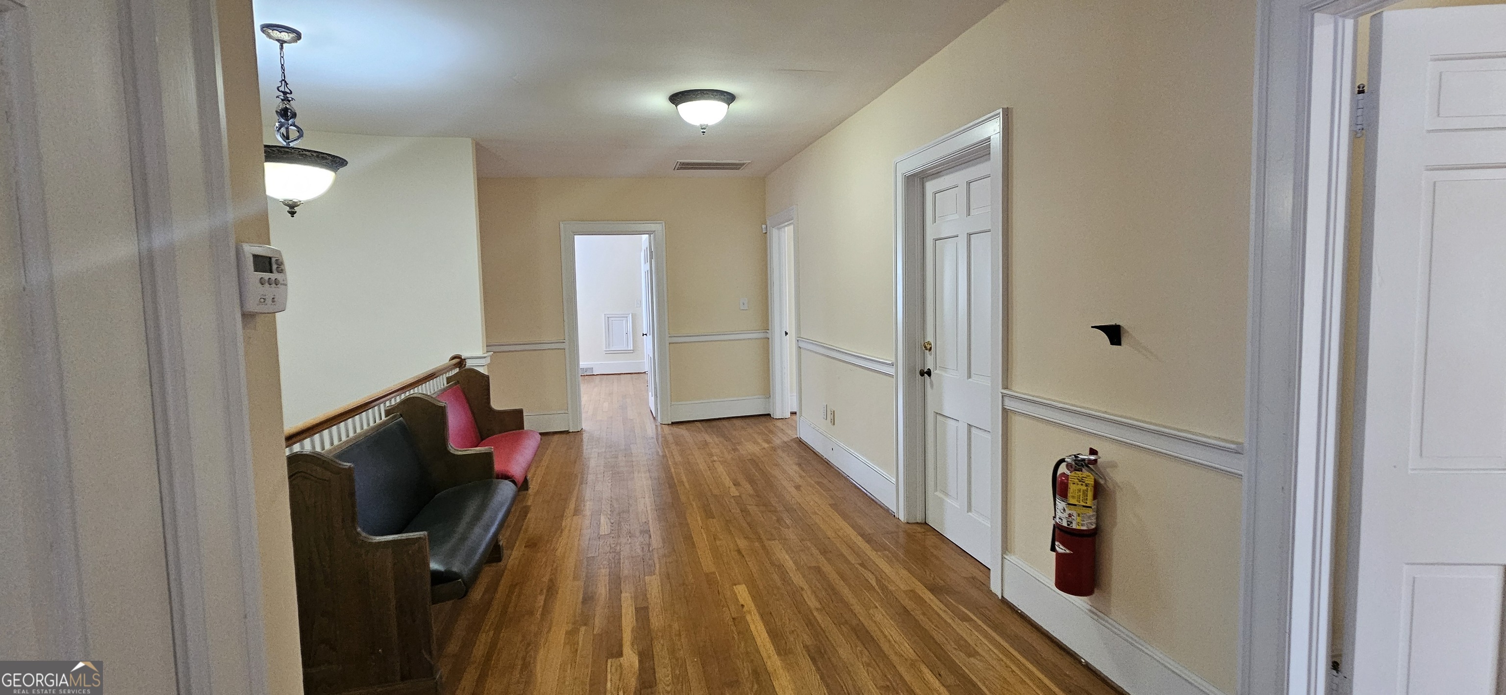 329 Atlanta Highway Se Property Photo 9
