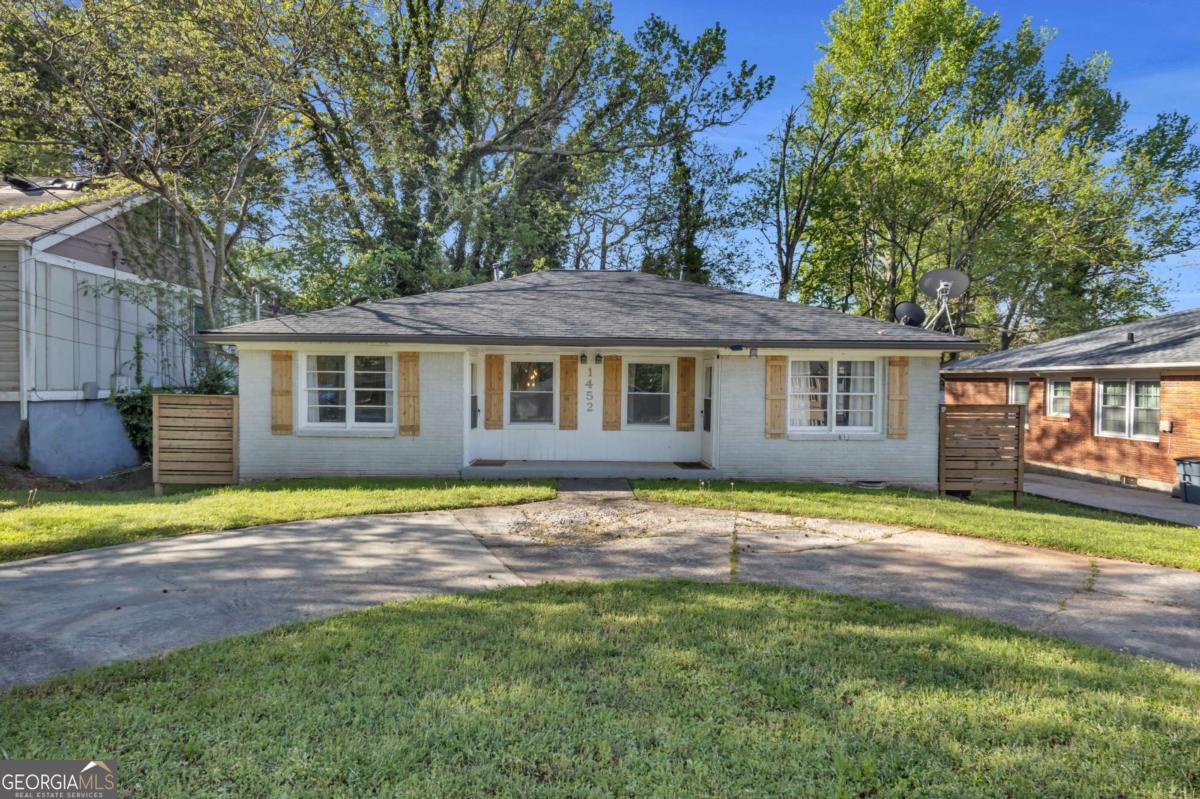 1452 Mercer Avenue Property Photo 1
