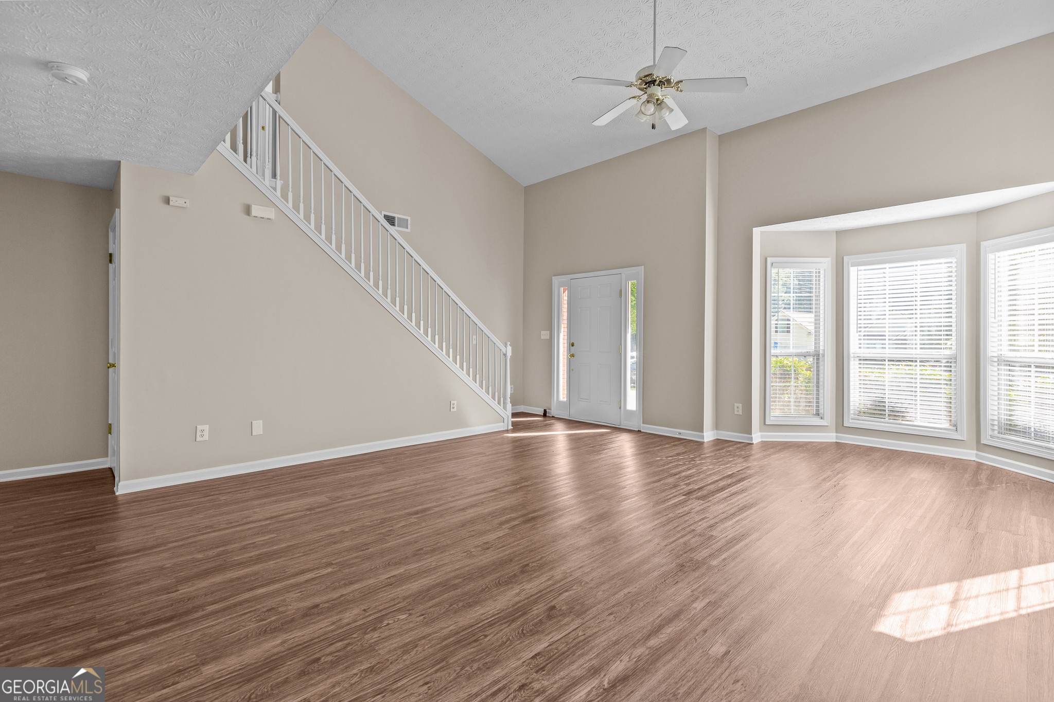 312 Yarbrough Court Property Photo 6