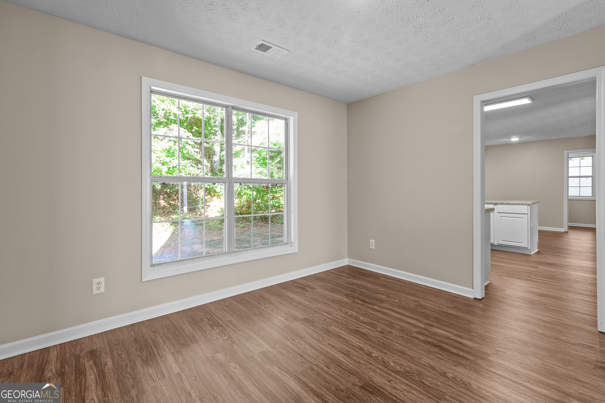 312 Yarbrough Court Property Photo 10