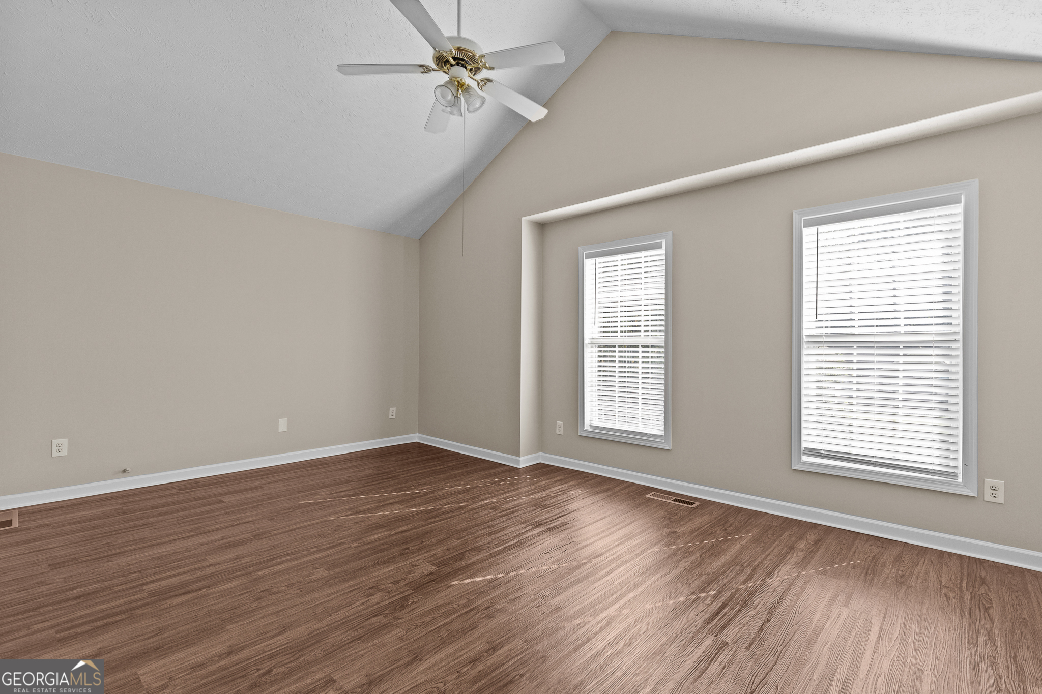 312 Yarbrough Court Property Photo 21