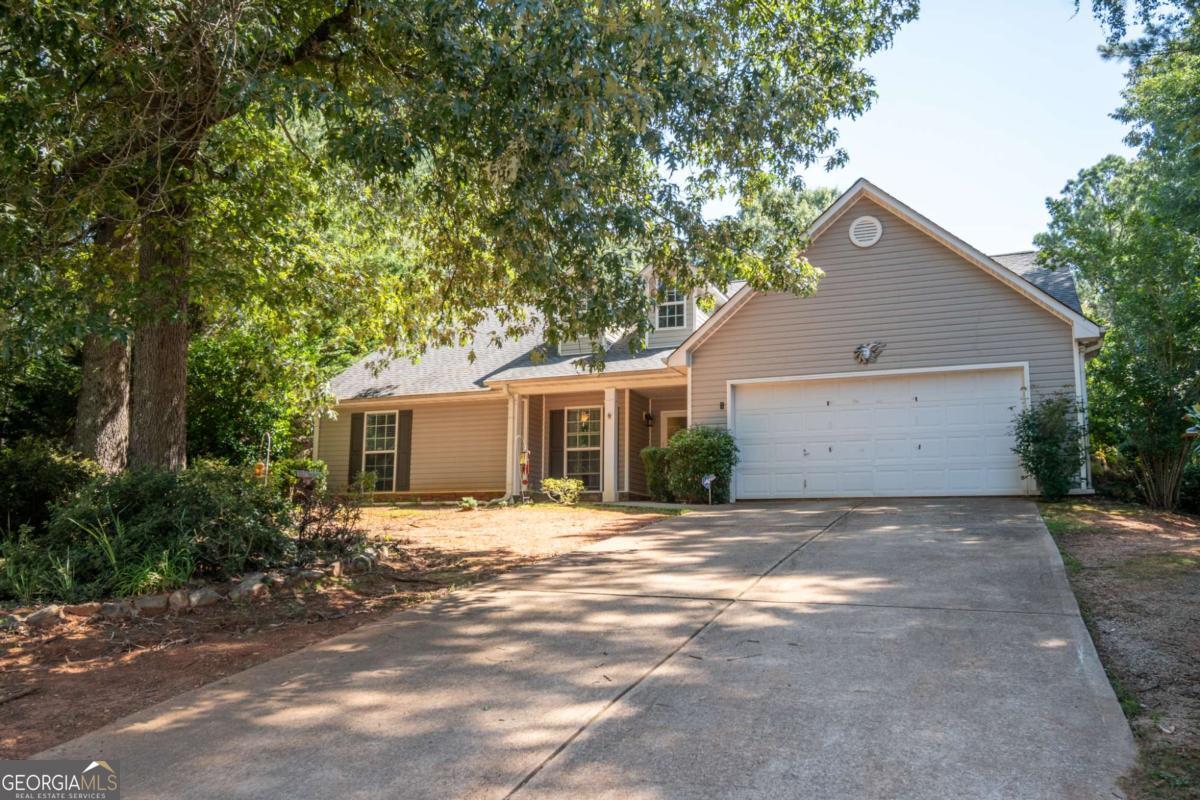 231 Pine Ridge Circle Property Photo 1