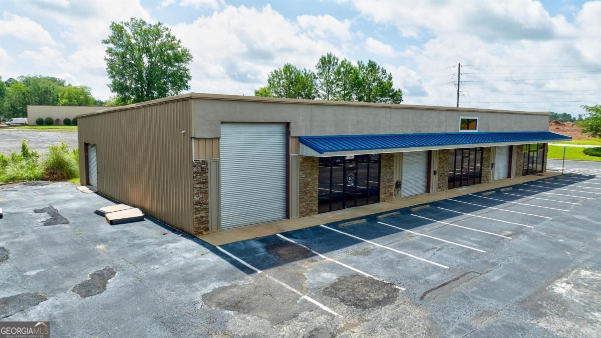 162 Scott Road Property Photo 4