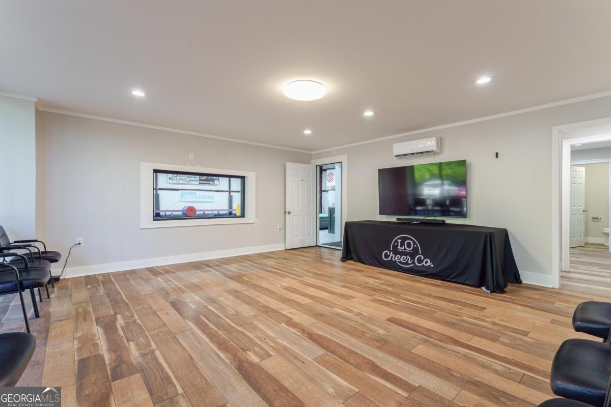 162 Scott Road Property Photo 17