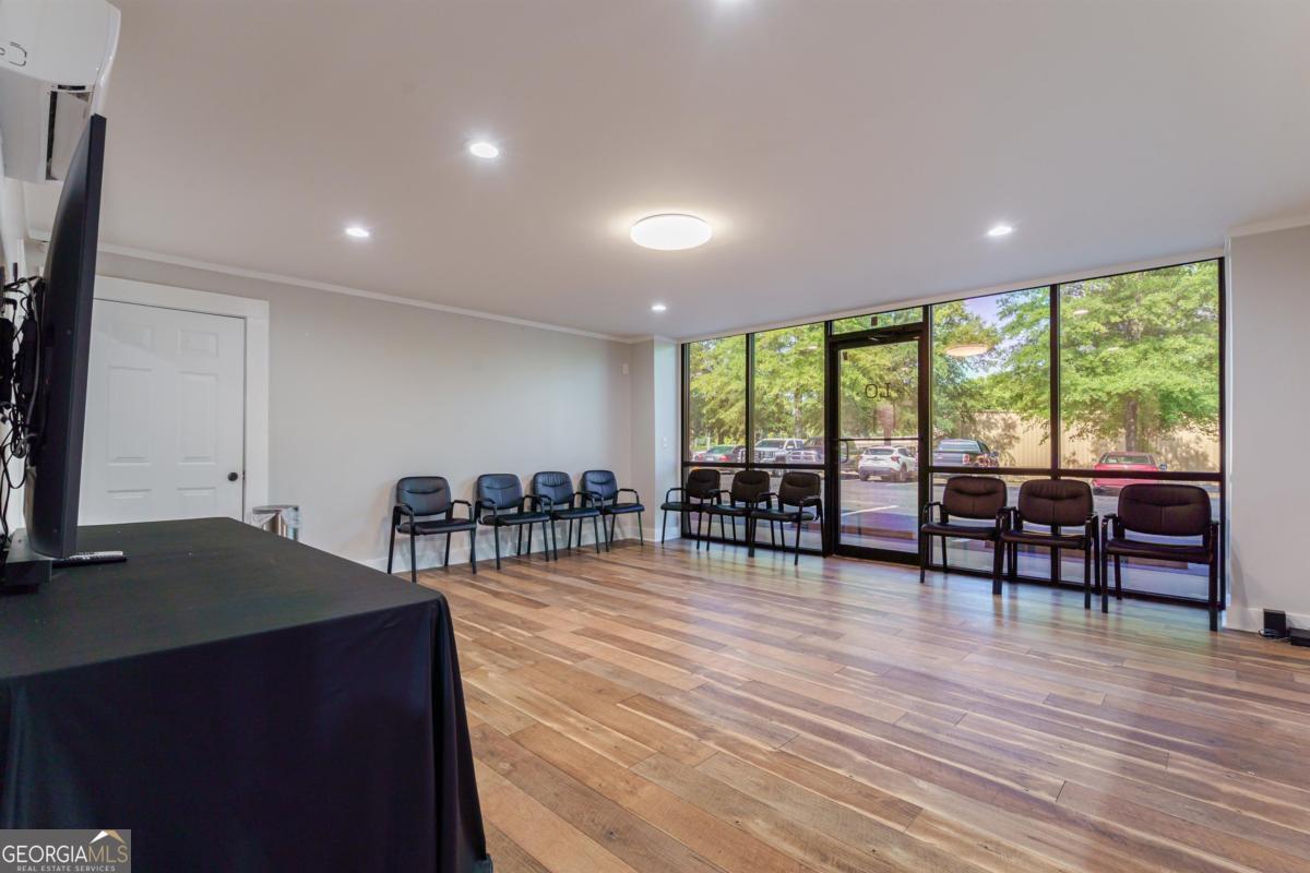 162 Scott Road Property Photo 18