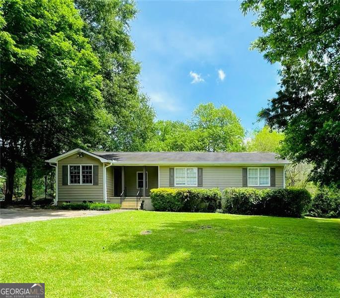 727 Scott Circle Property Photo 1