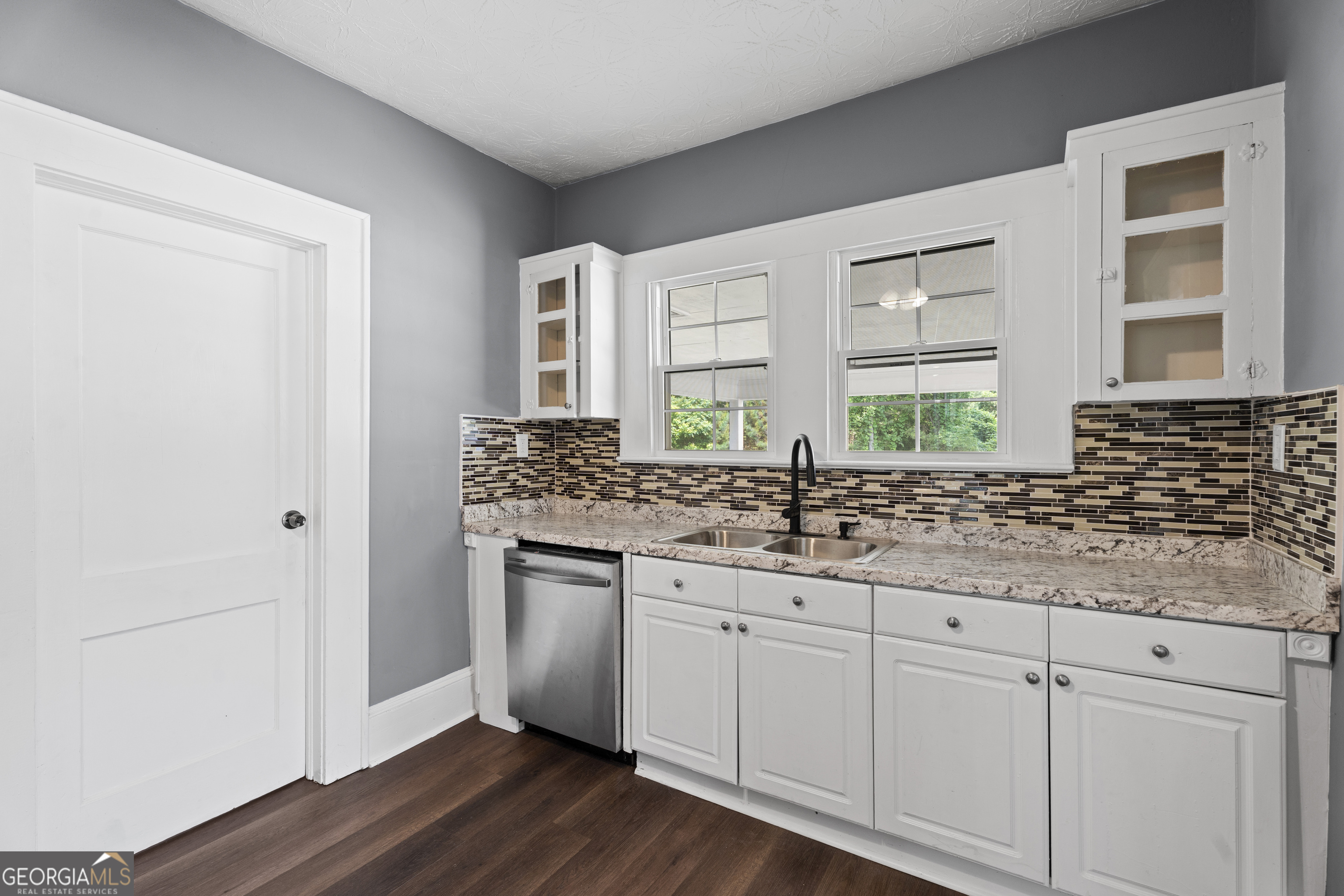 2563 Roosevelt Highway Property Photo 12