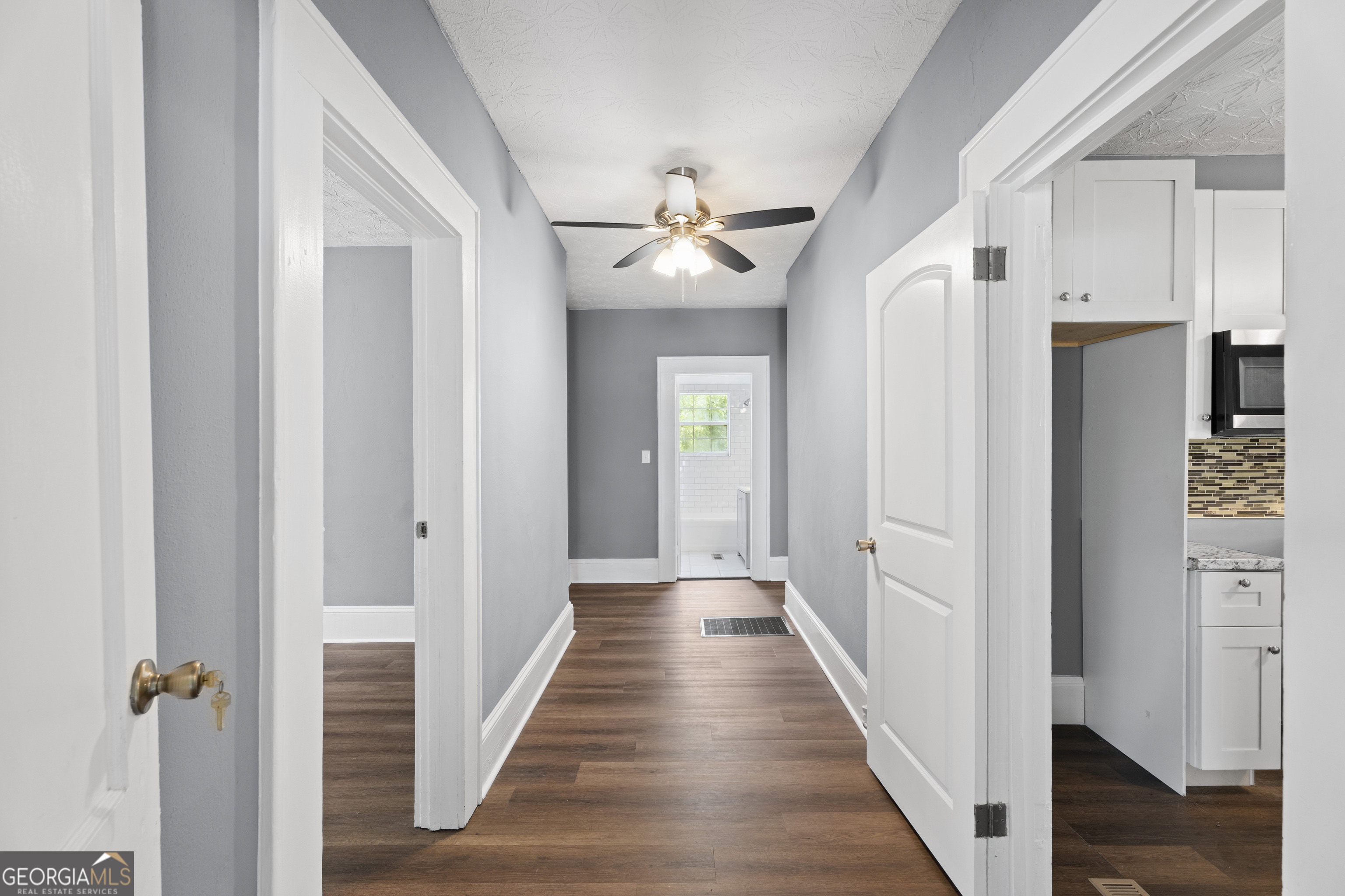 2563 Roosevelt Highway Property Photo 15