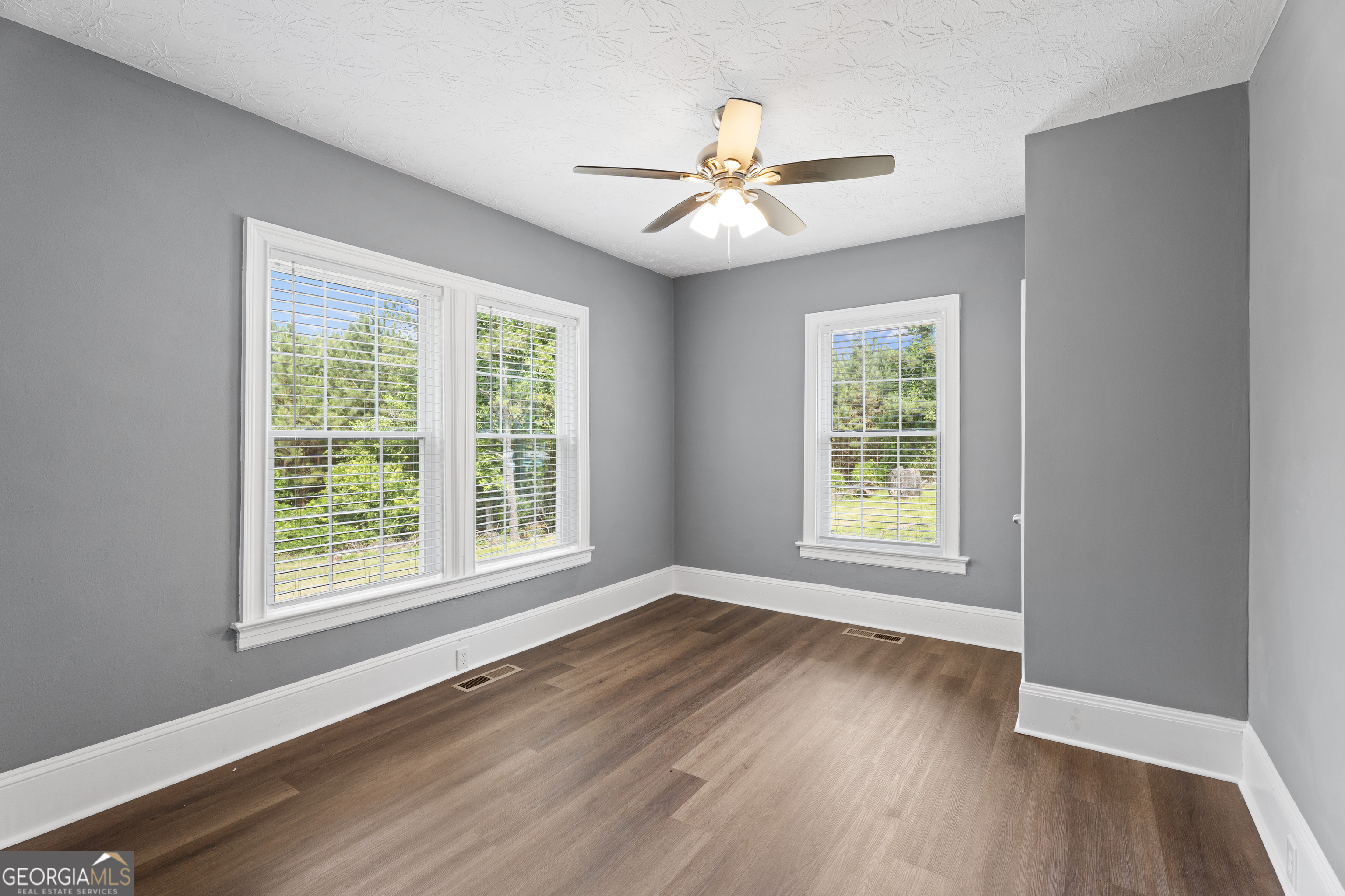 2563 Roosevelt Highway Property Photo 18