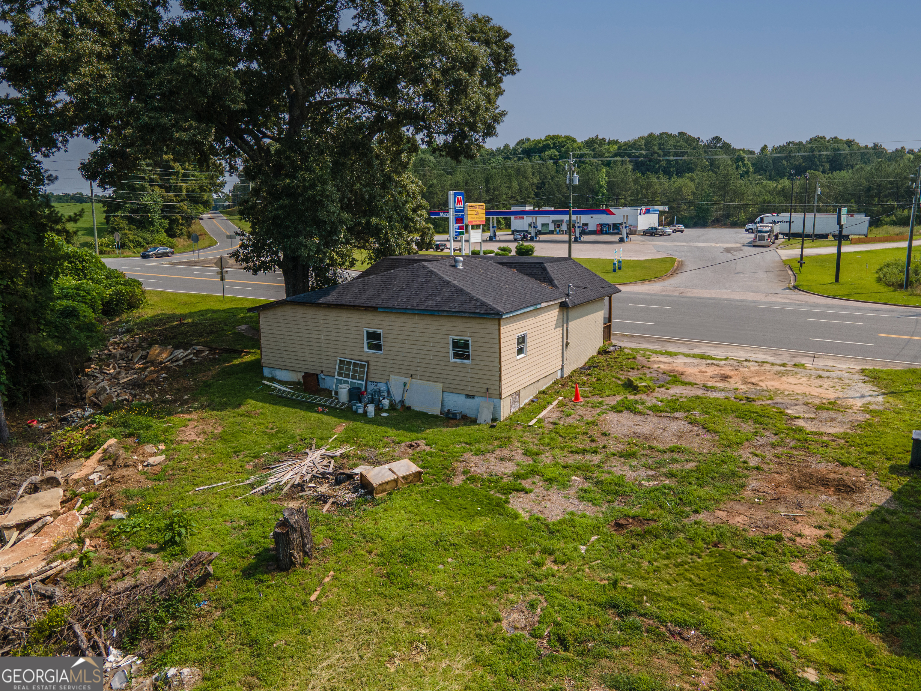2563 Roosevelt Highway Property Photo 28