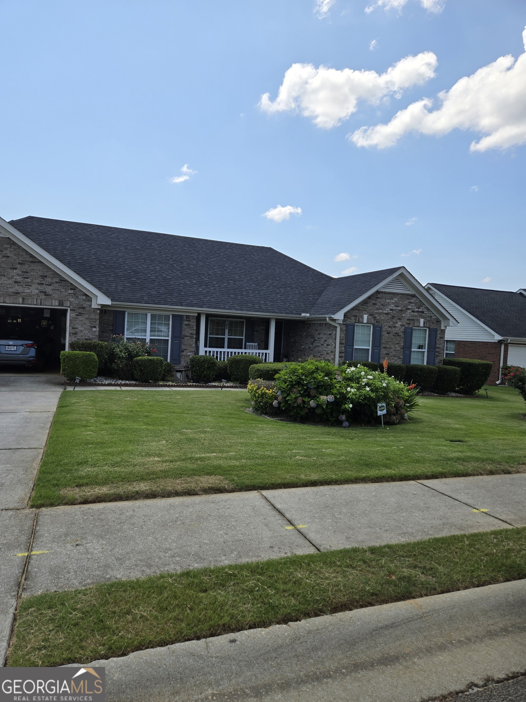 3388 Thames Place Property Photo 1