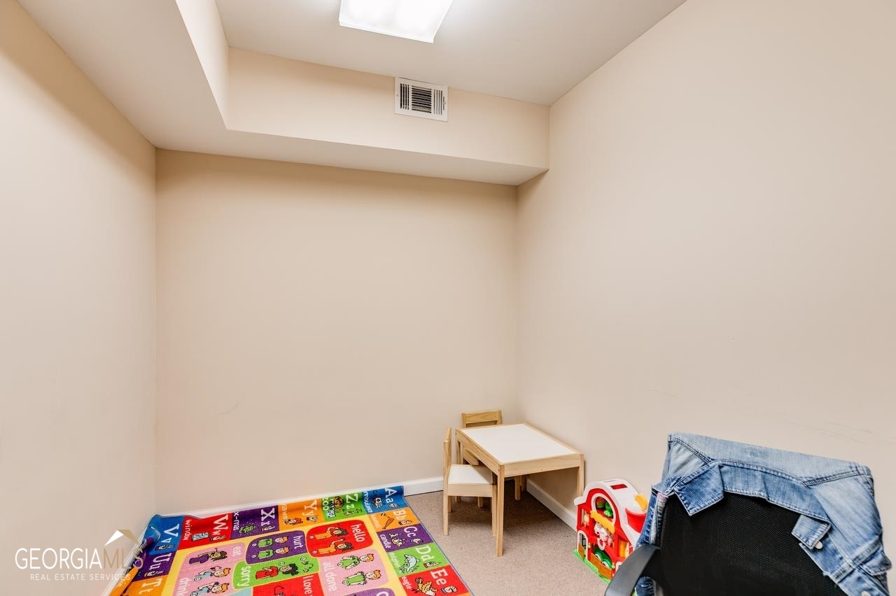 8314 Office Park Drive Property Photo 14
