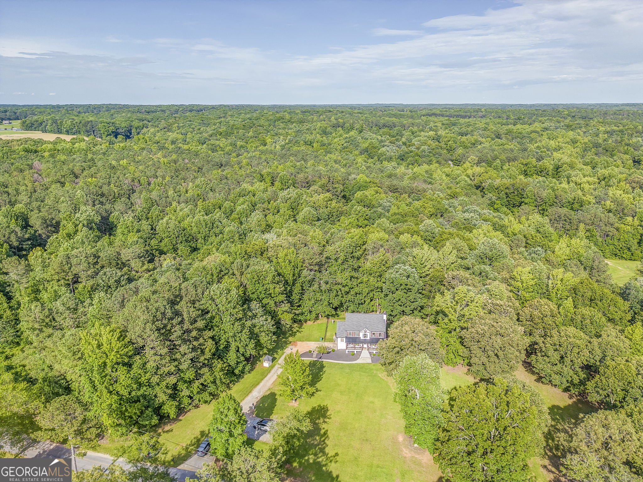 323 Schoolhouse Road Property Photo 1