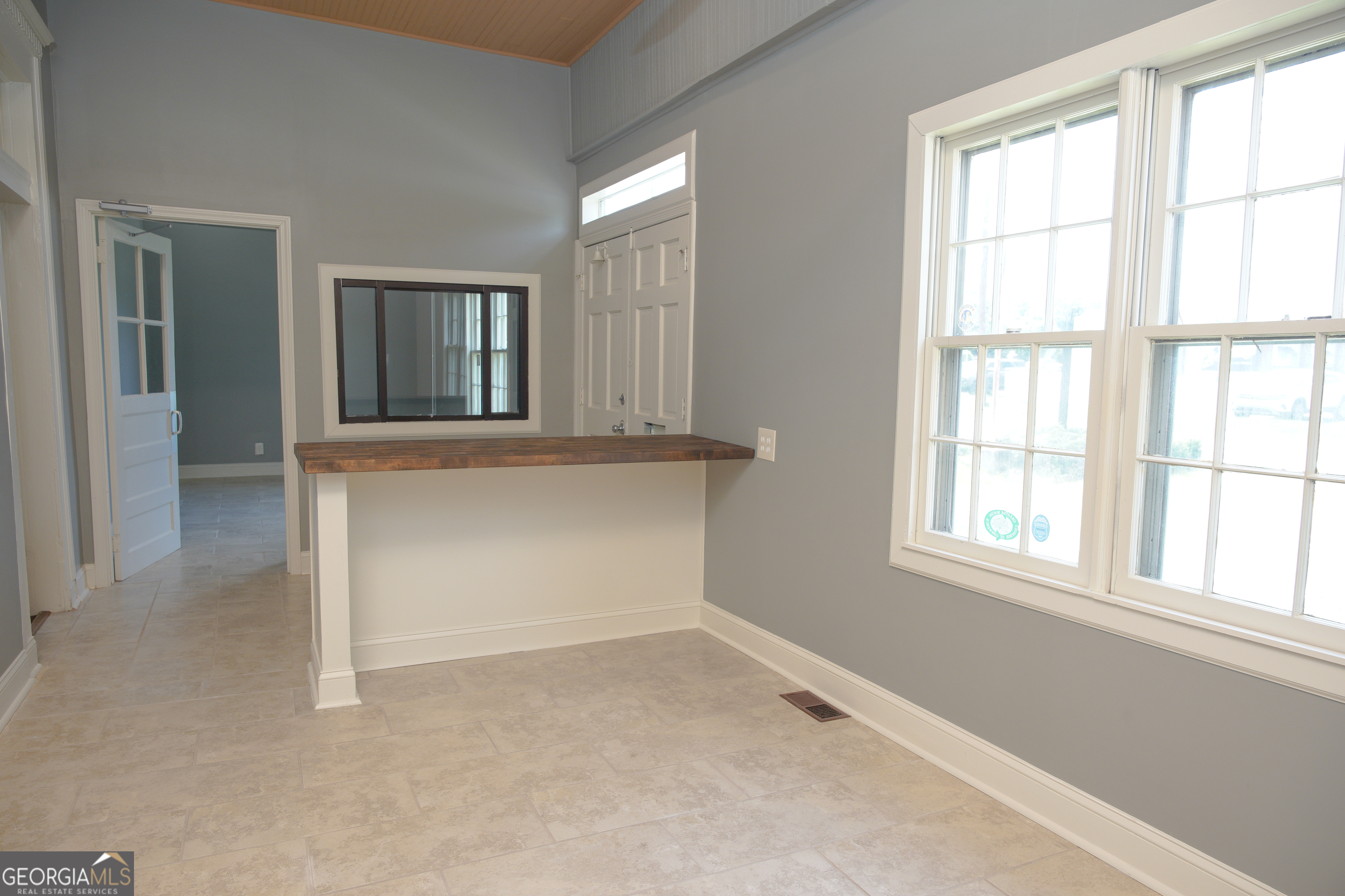 115 Vista Circle Property Photo 3