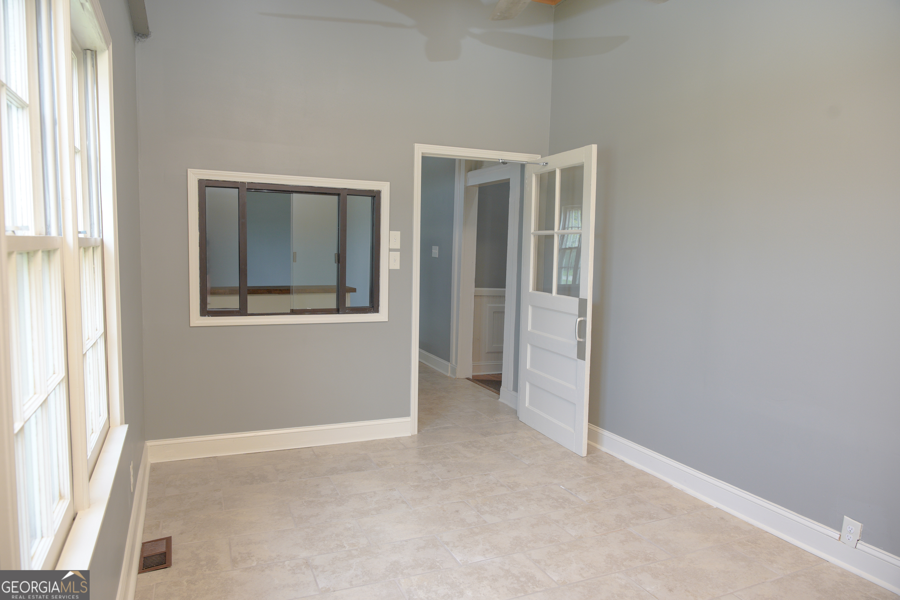 115 Vista Circle Property Photo 5