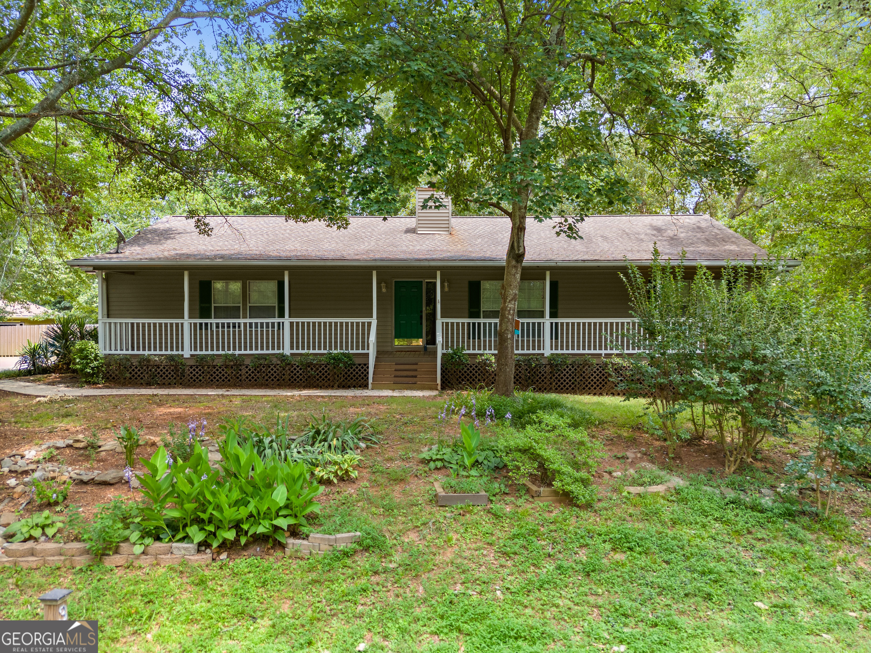 3592 Lakeview Drive Property Photo 1
