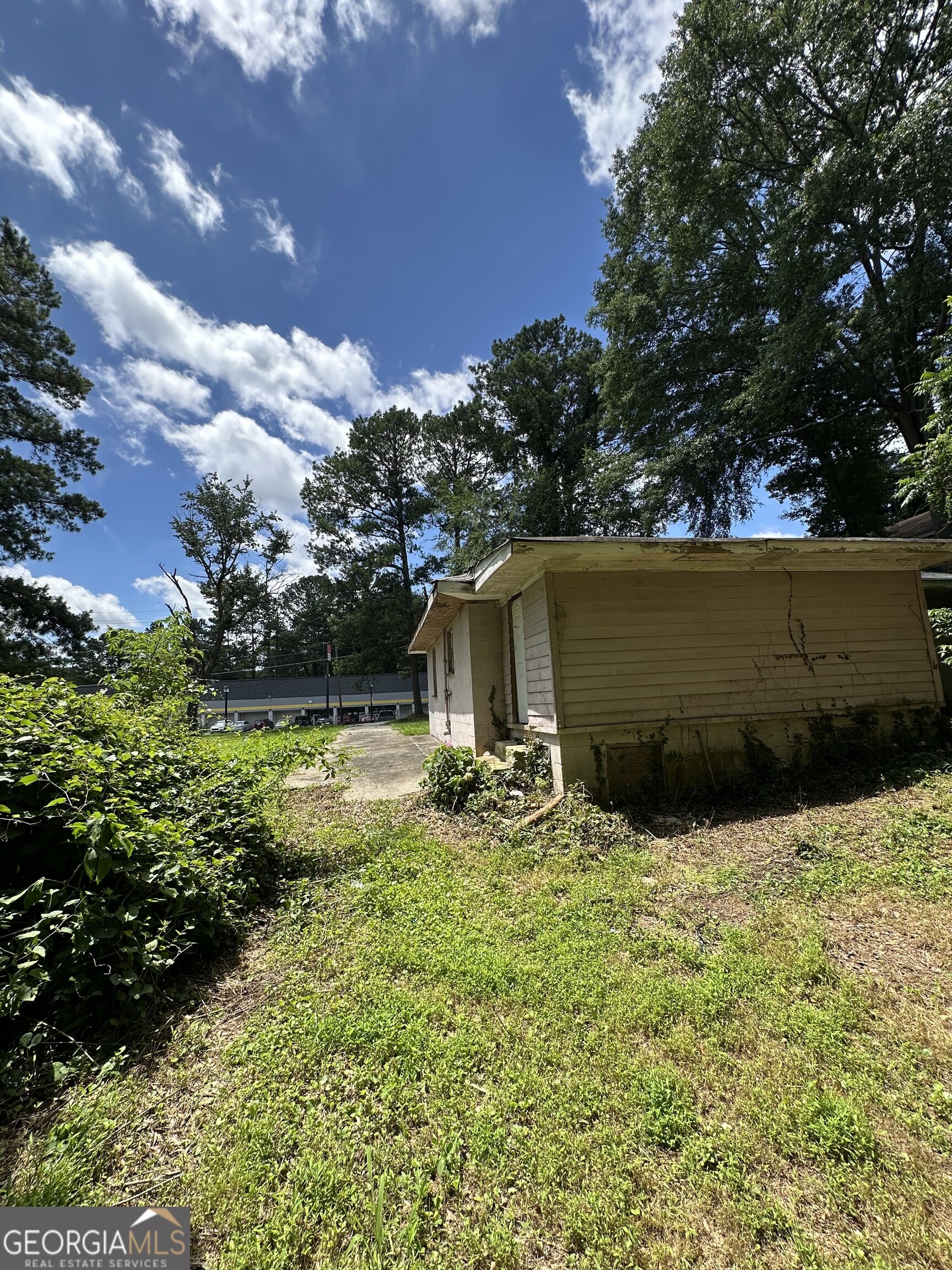 1597 Joseph E Boone Boulevard Nw Property Photo 17