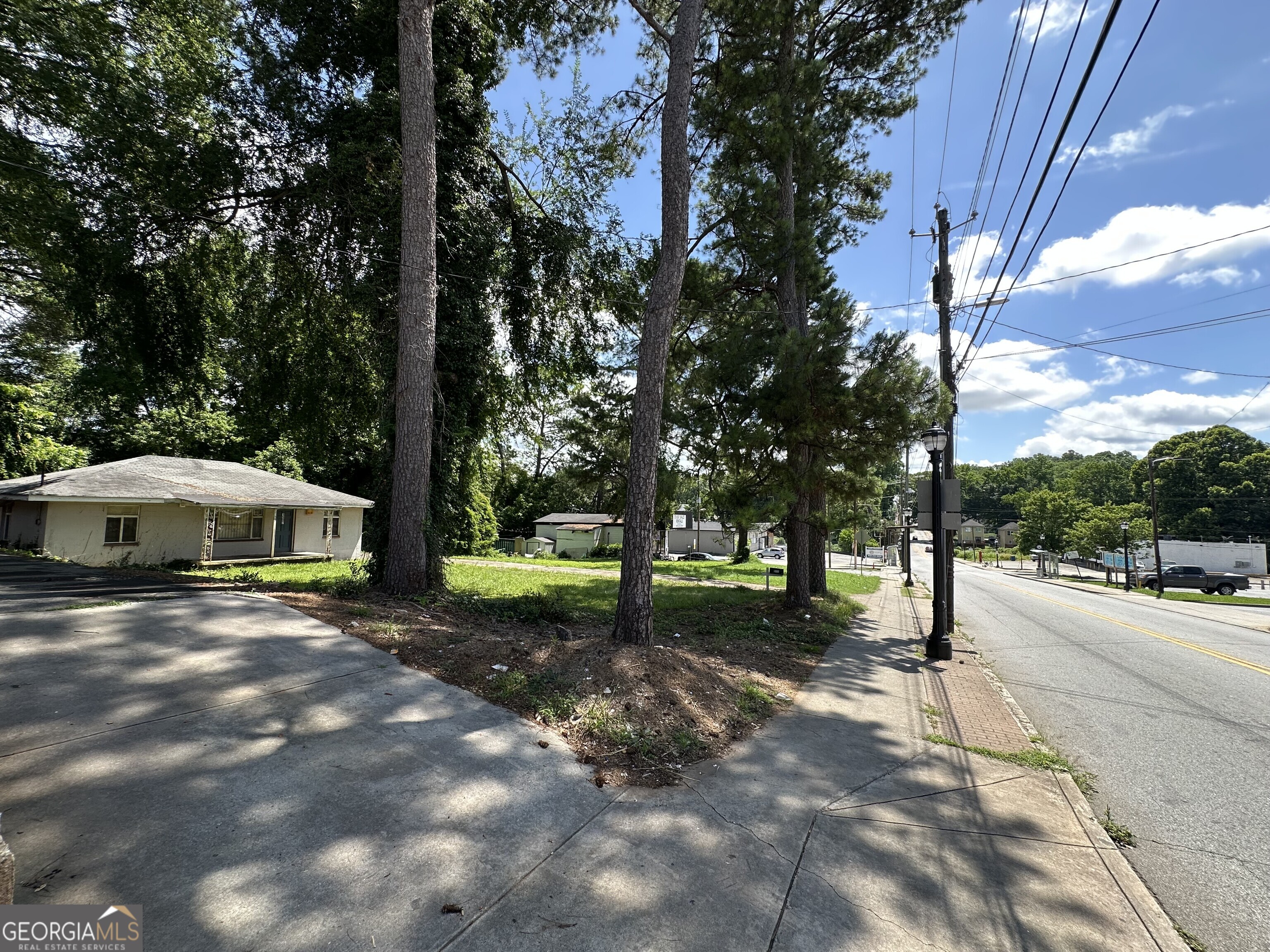 1597 Joseph E Boone Boulevard Nw Property Photo 19