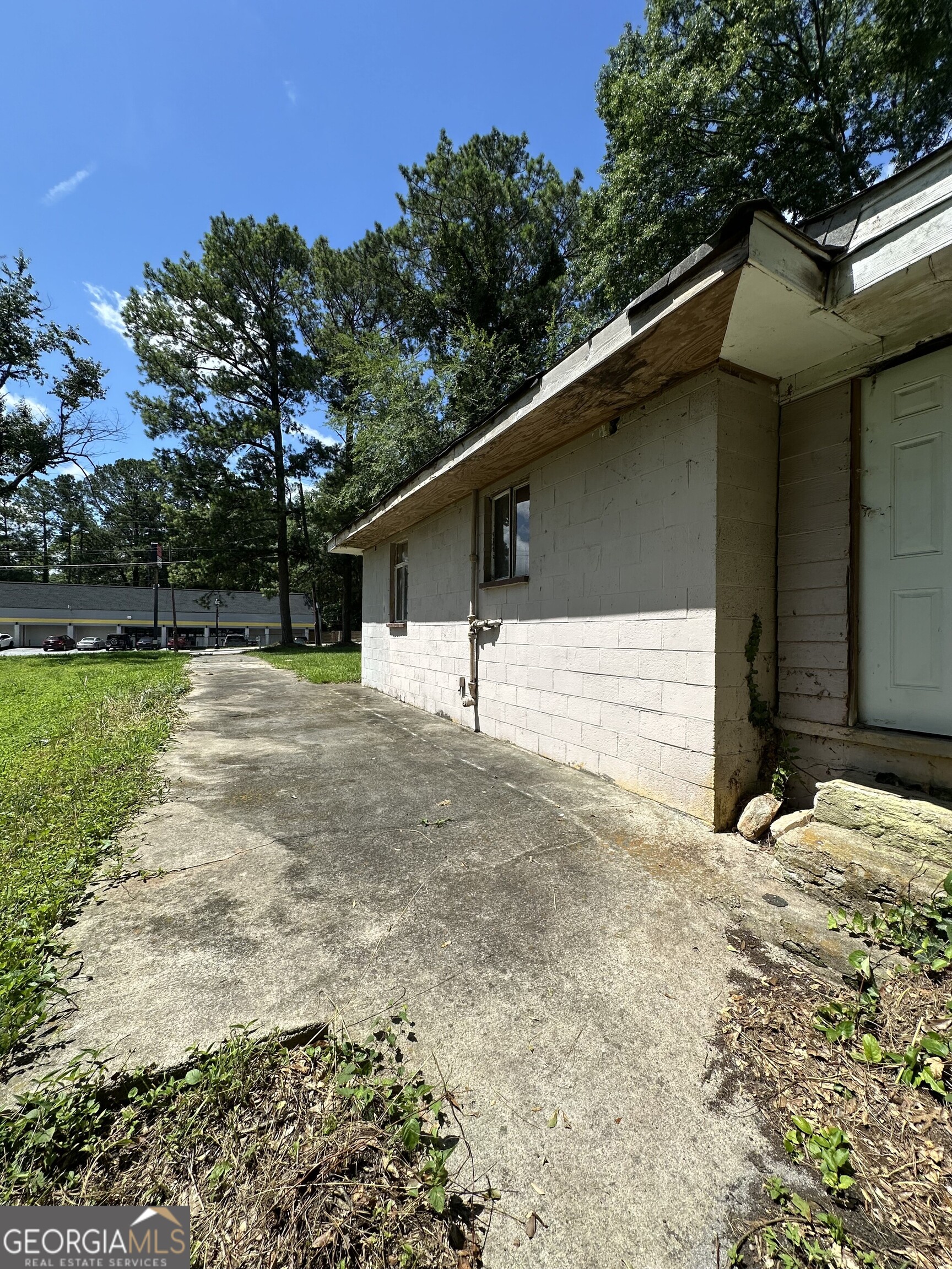 1597 Joseph E Boone Boulevard Nw Property Photo 21