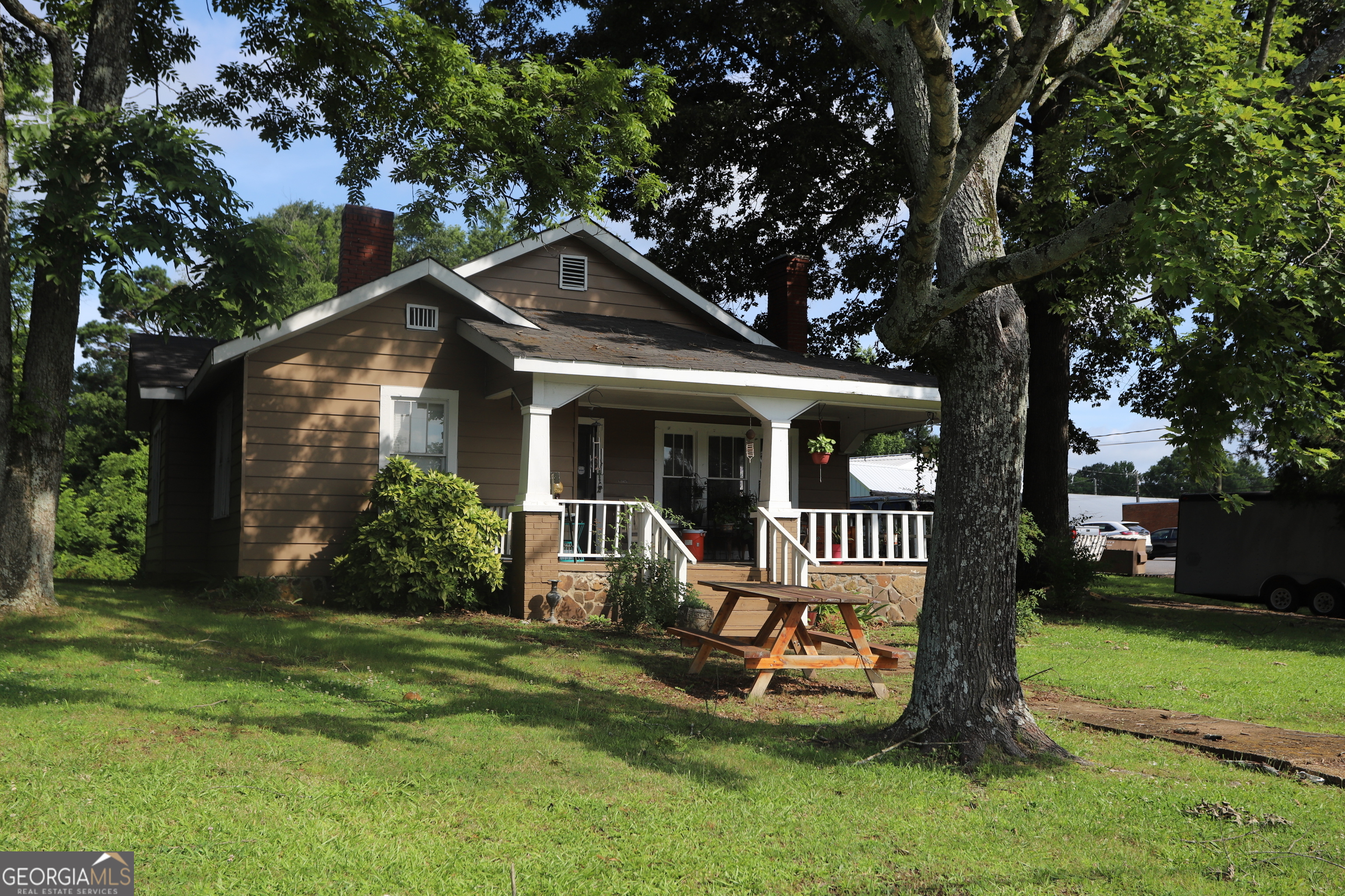 10895 Commerce Street Property Photo 1