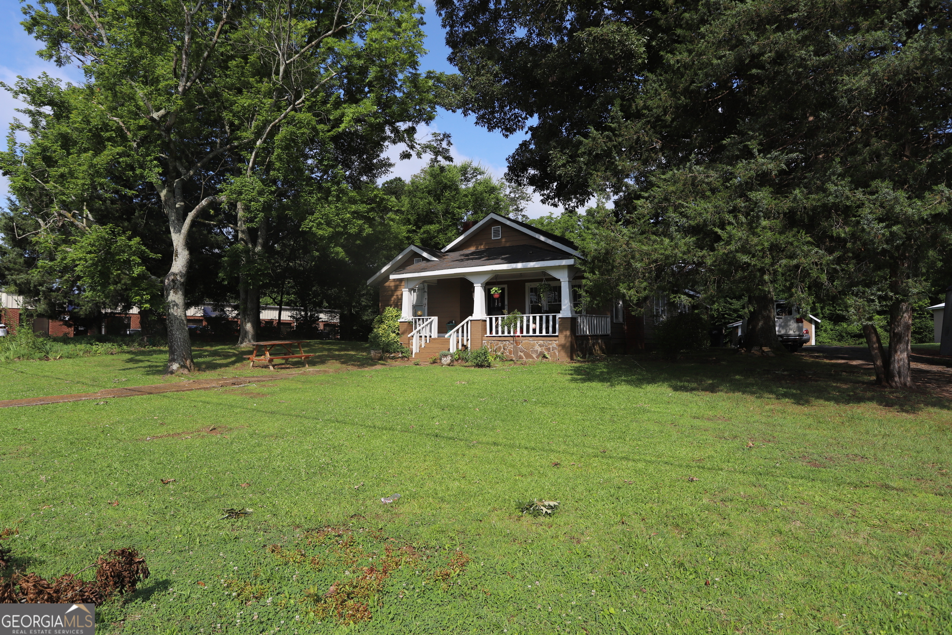 10895 Commerce Street Property Photo 6
