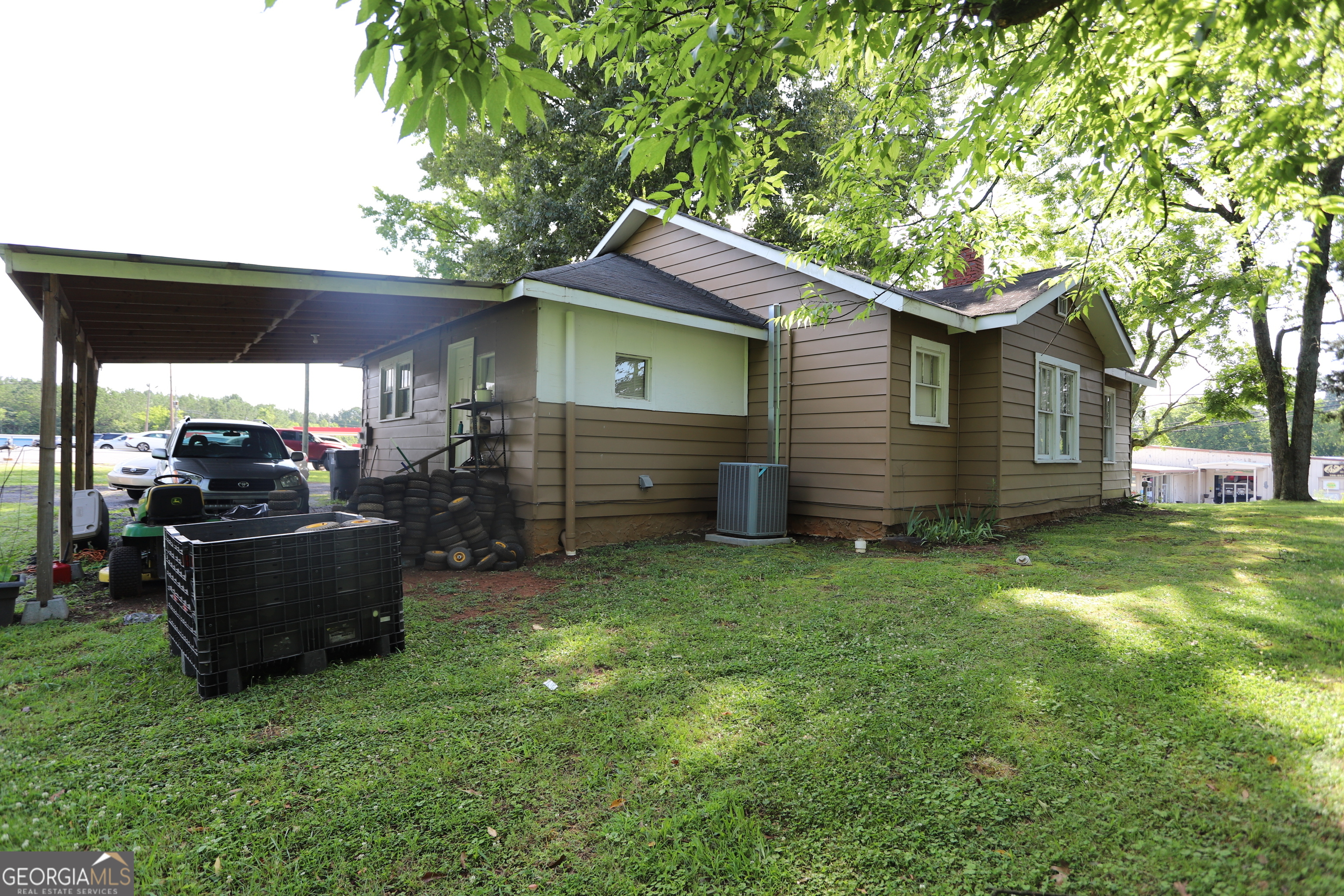 10895 Commerce Street Property Photo 13