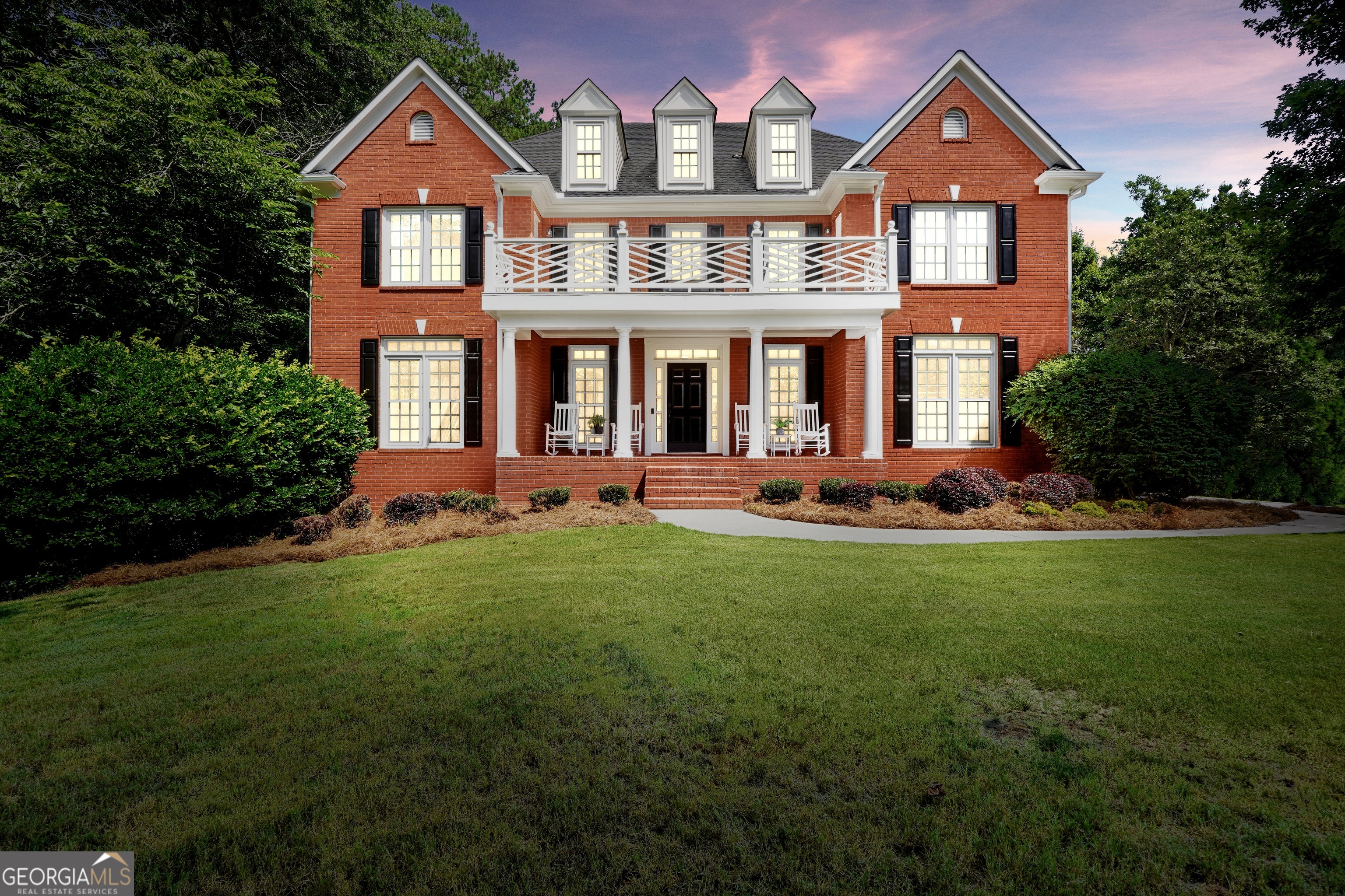 100 Castlebrook Chase Property Photo 1