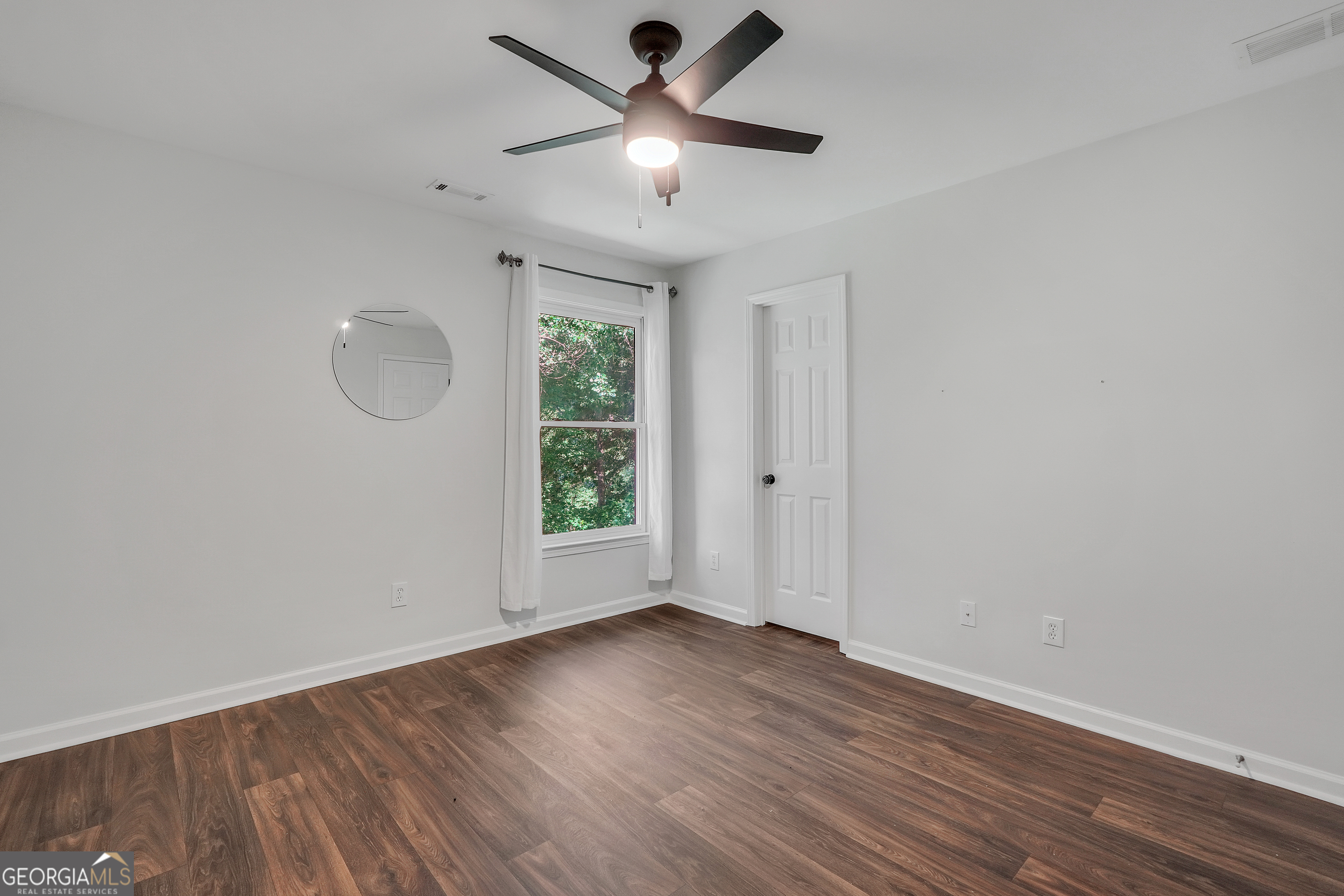 100 Castlebrook Chase Property Photo 54