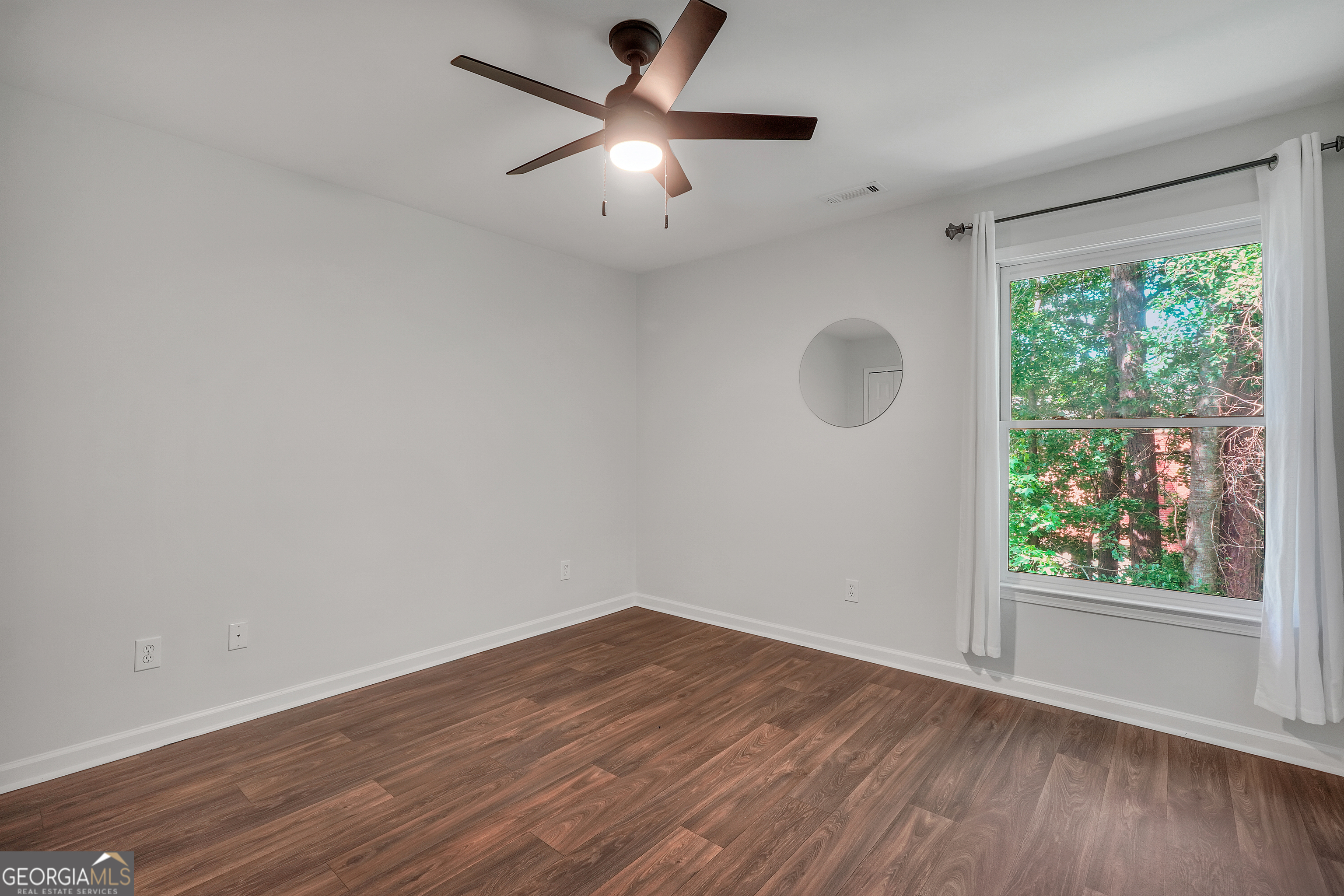 100 Castlebrook Chase Property Photo 55