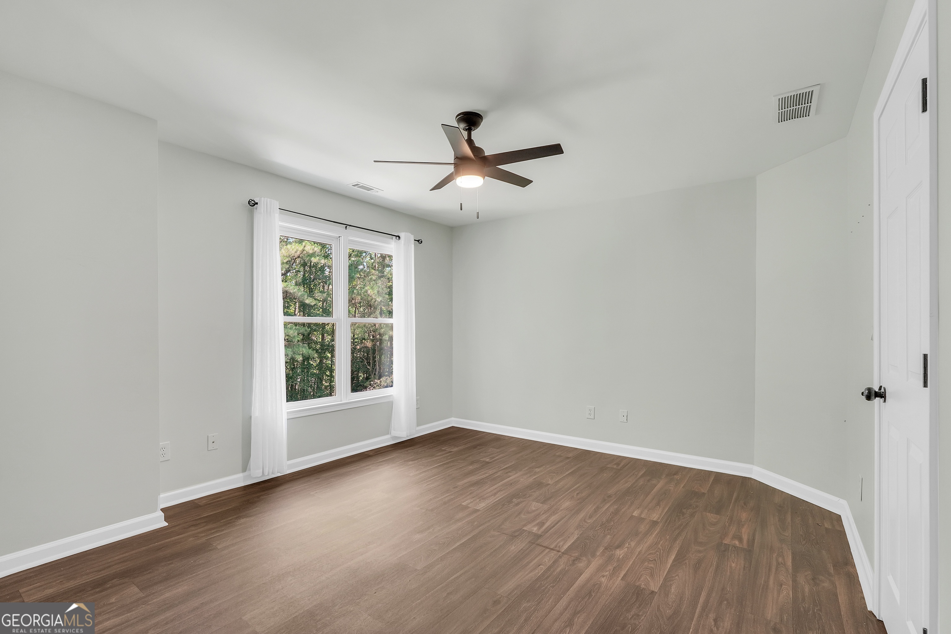 100 Castlebrook Chase Property Photo 57