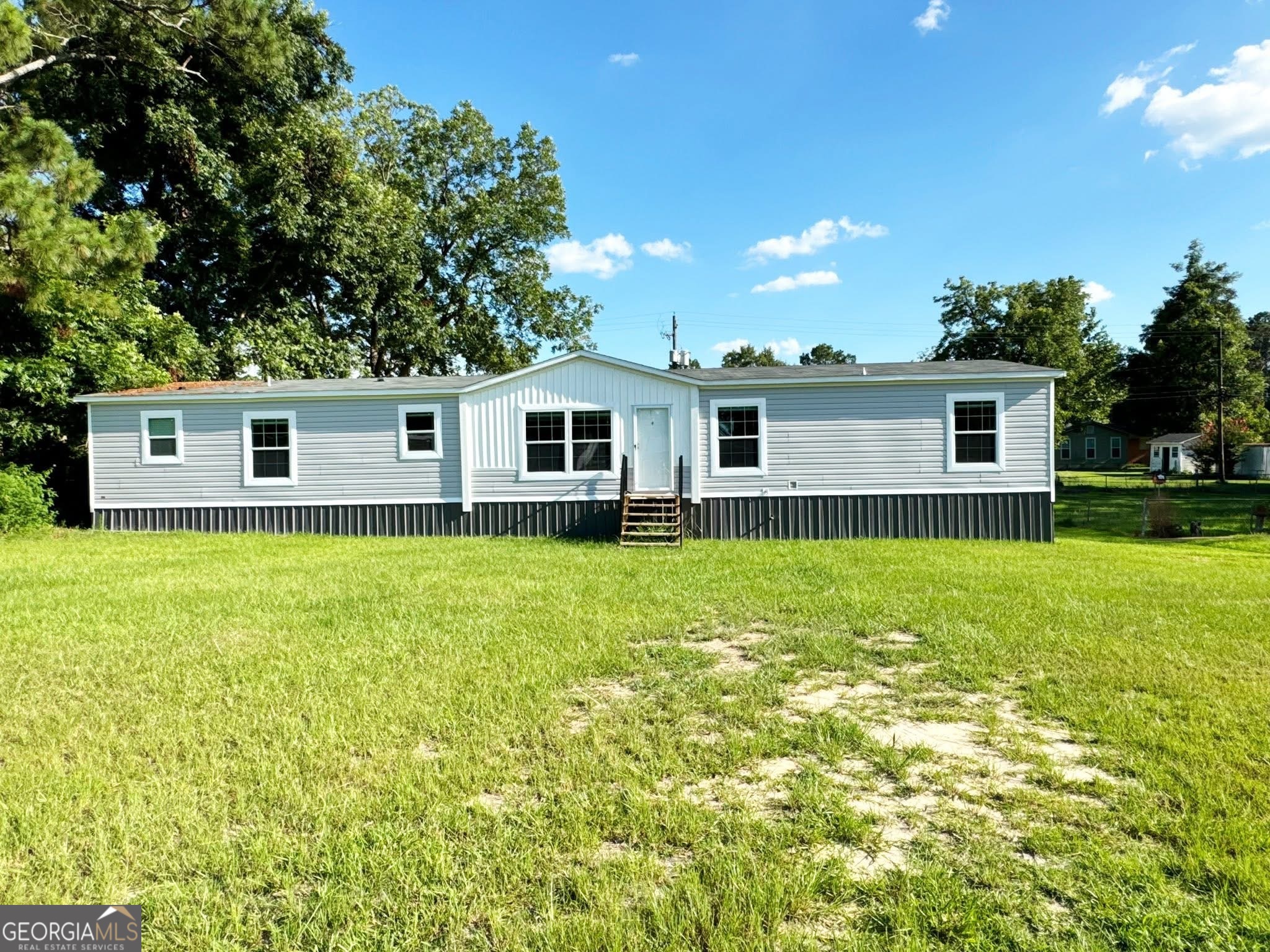 1404 1st Avenue Property Photo 1
