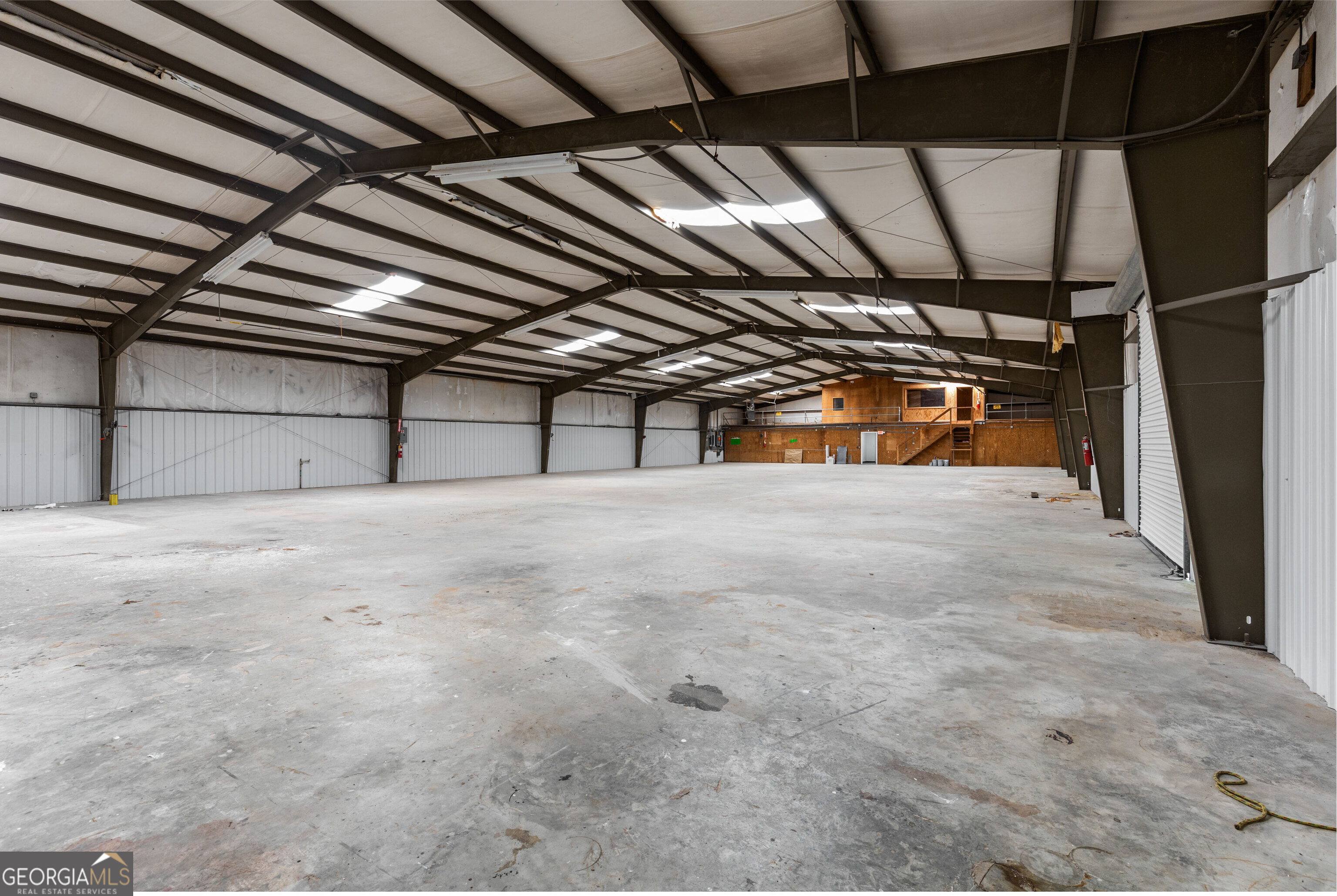 13950 Veterans Memorial Highway Property Photo 3
