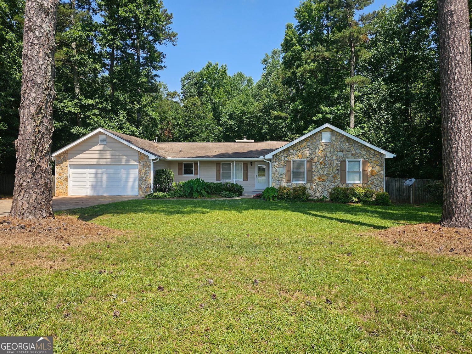 1532 Lumpkin Campground Road S Property Photo 1