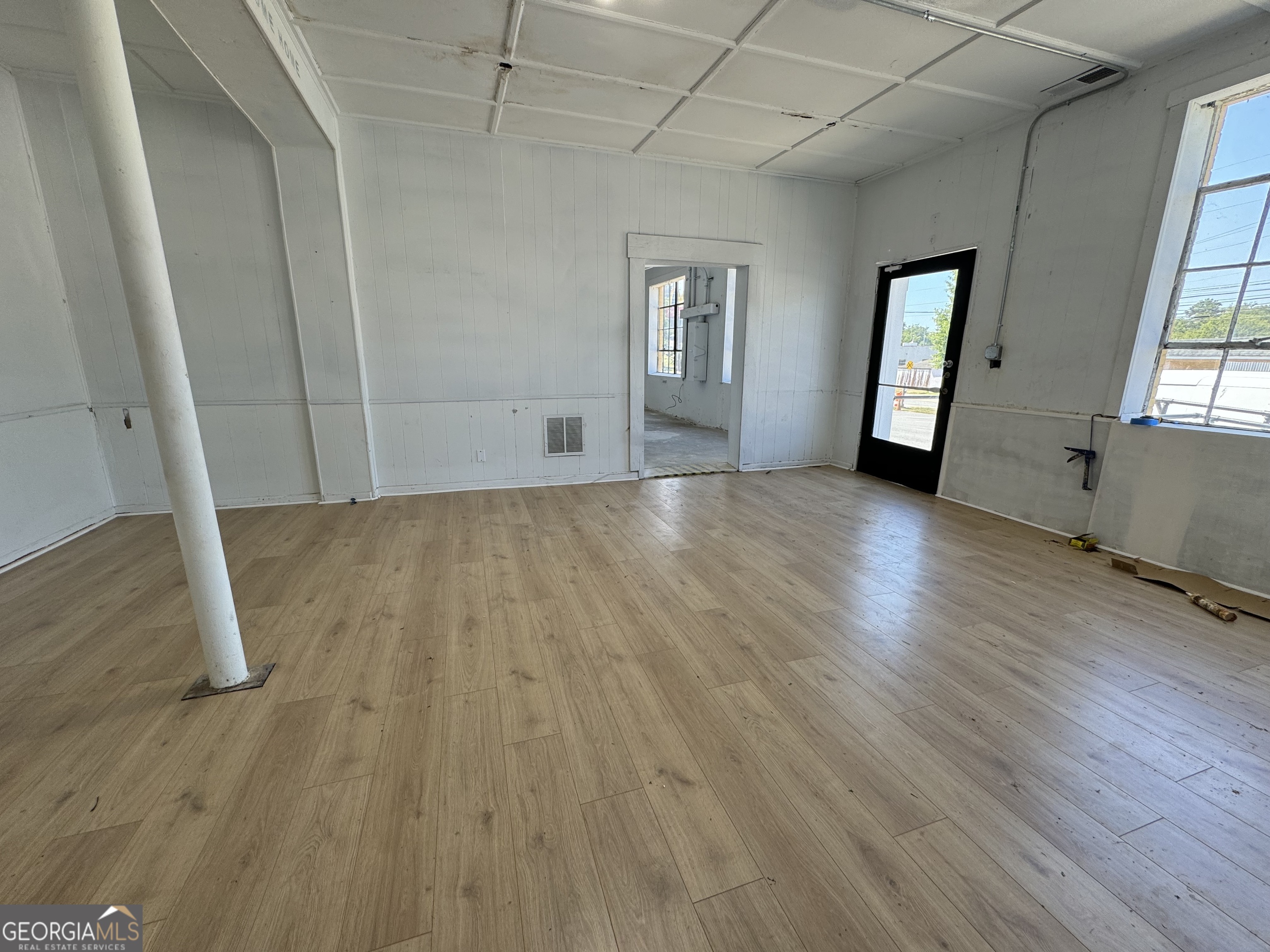 321 S Jefferson Avenue Property Photo 7