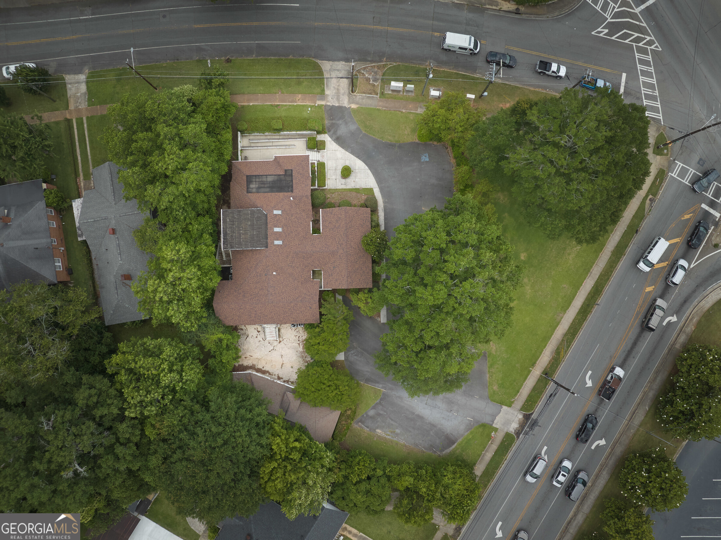 720 North Avenue Property Photo 3