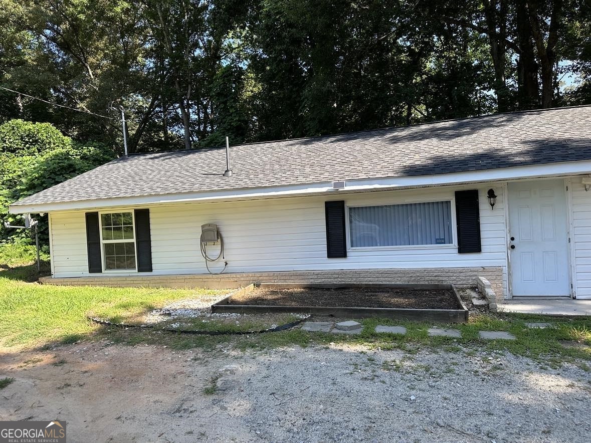 1228 N Sr 92 Property Photo 1