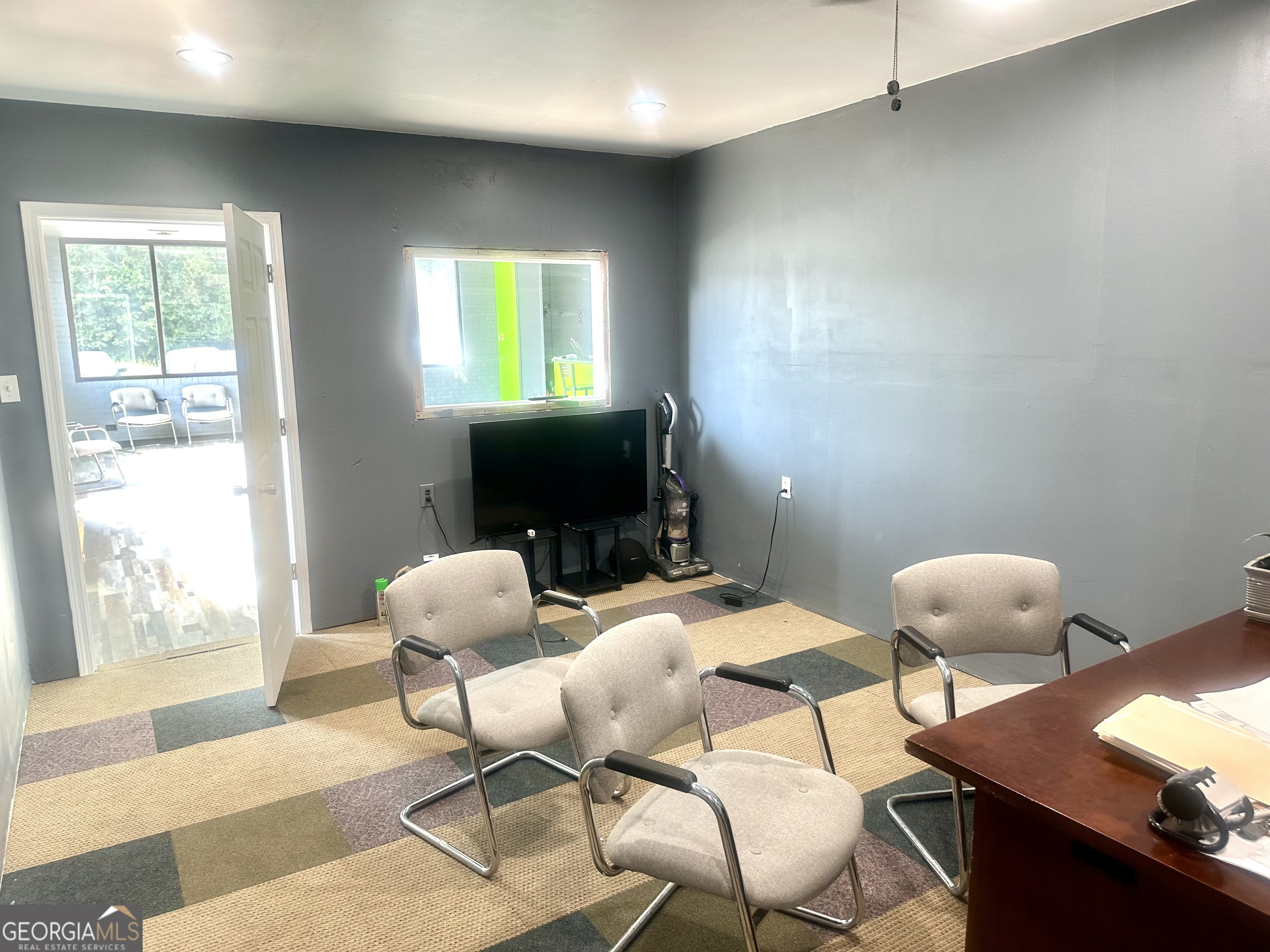 2342 N Expressway Property Photo 24