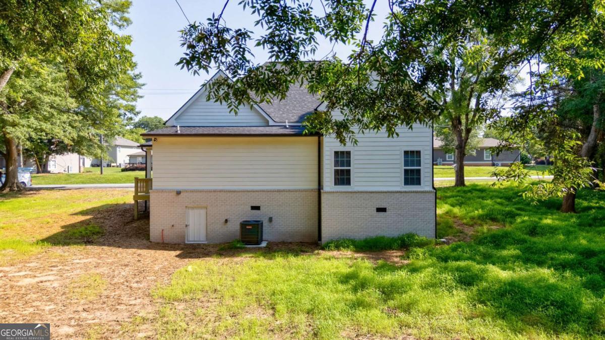 540 Sunset Avenue Property Photo 49