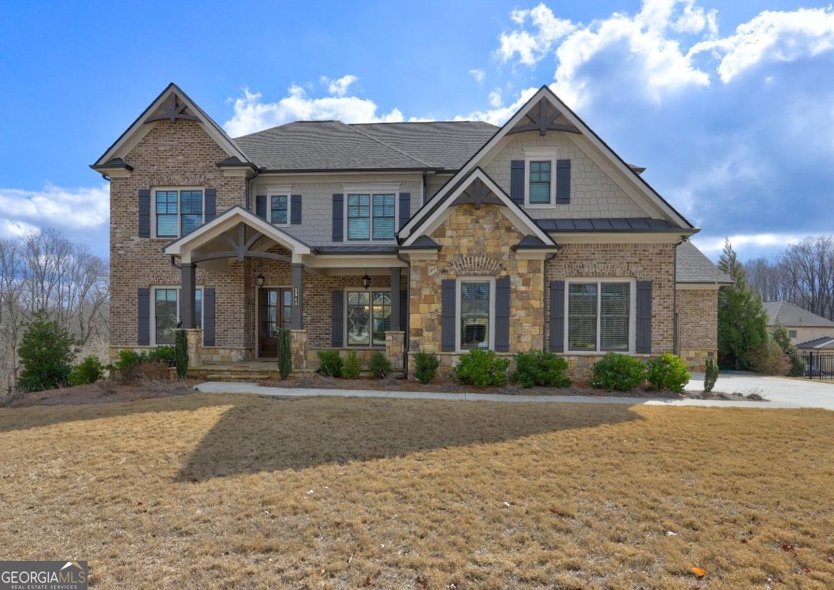 5540 Wood Falls Drive Property Photo 1