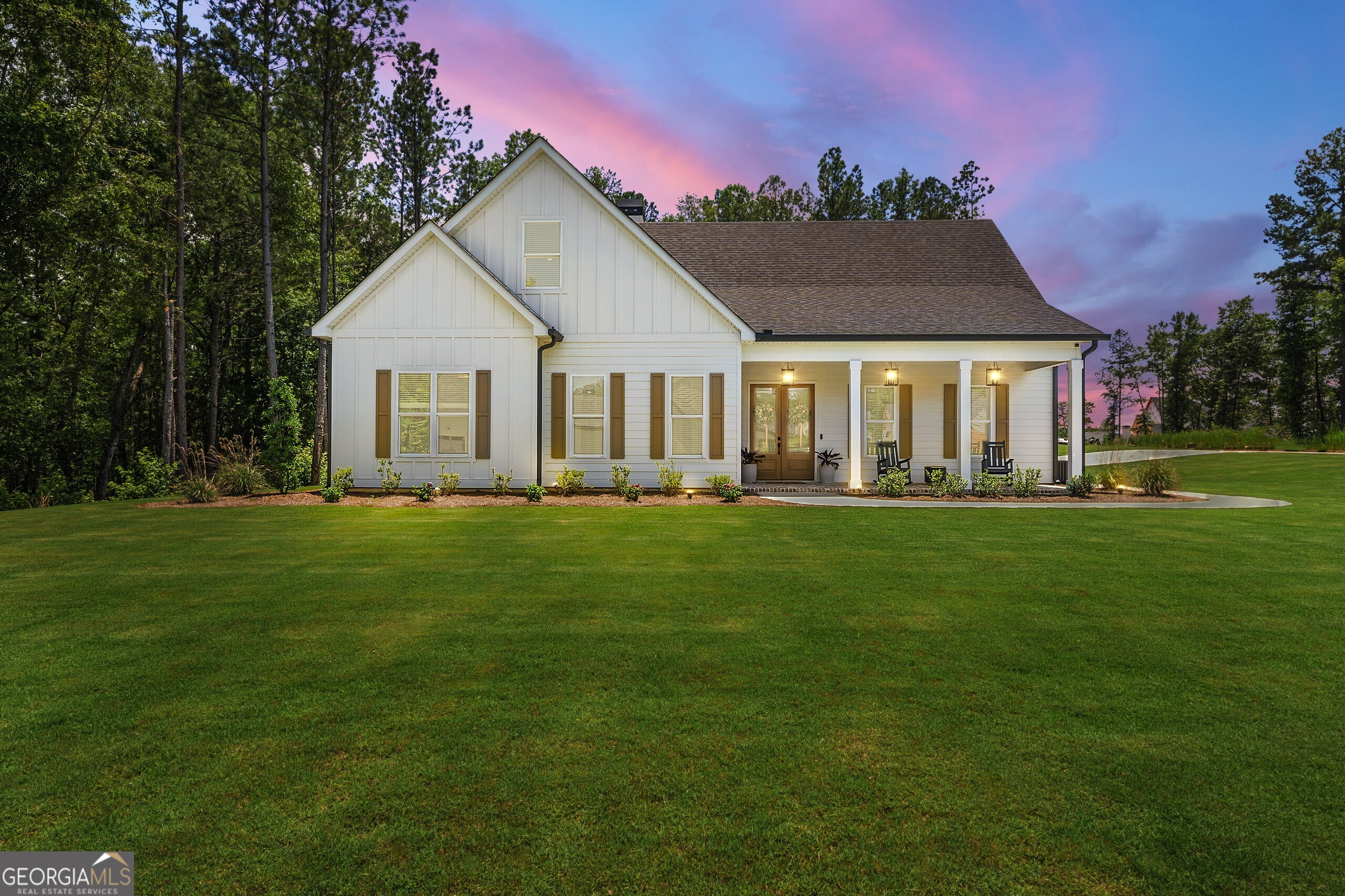 240 Snug Harbor Place Property Photo 1